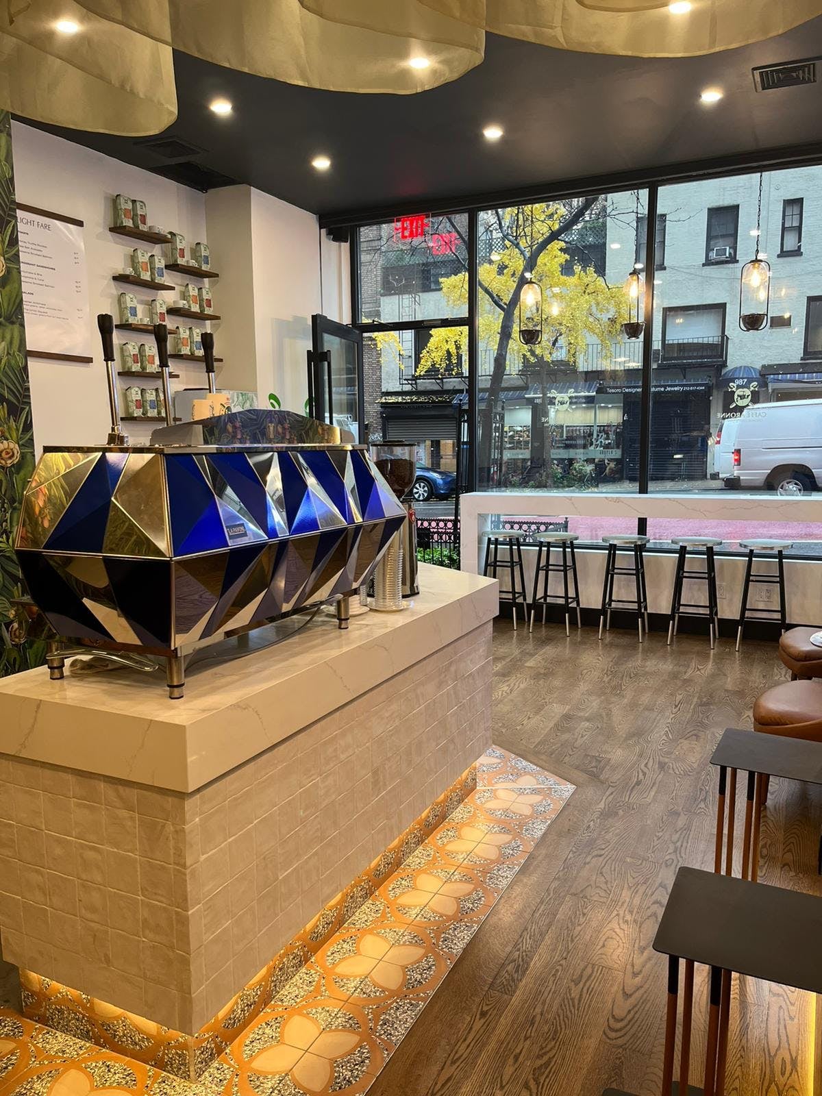 Caffe Aronne | Mobile espresso bar & coffee catering roastery