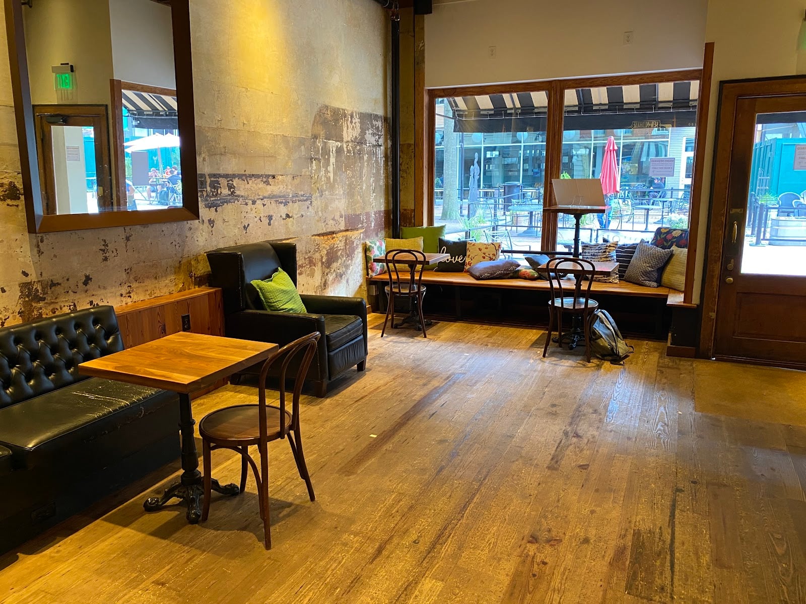 Mudhouse Specialty Coffee Roasters roastery