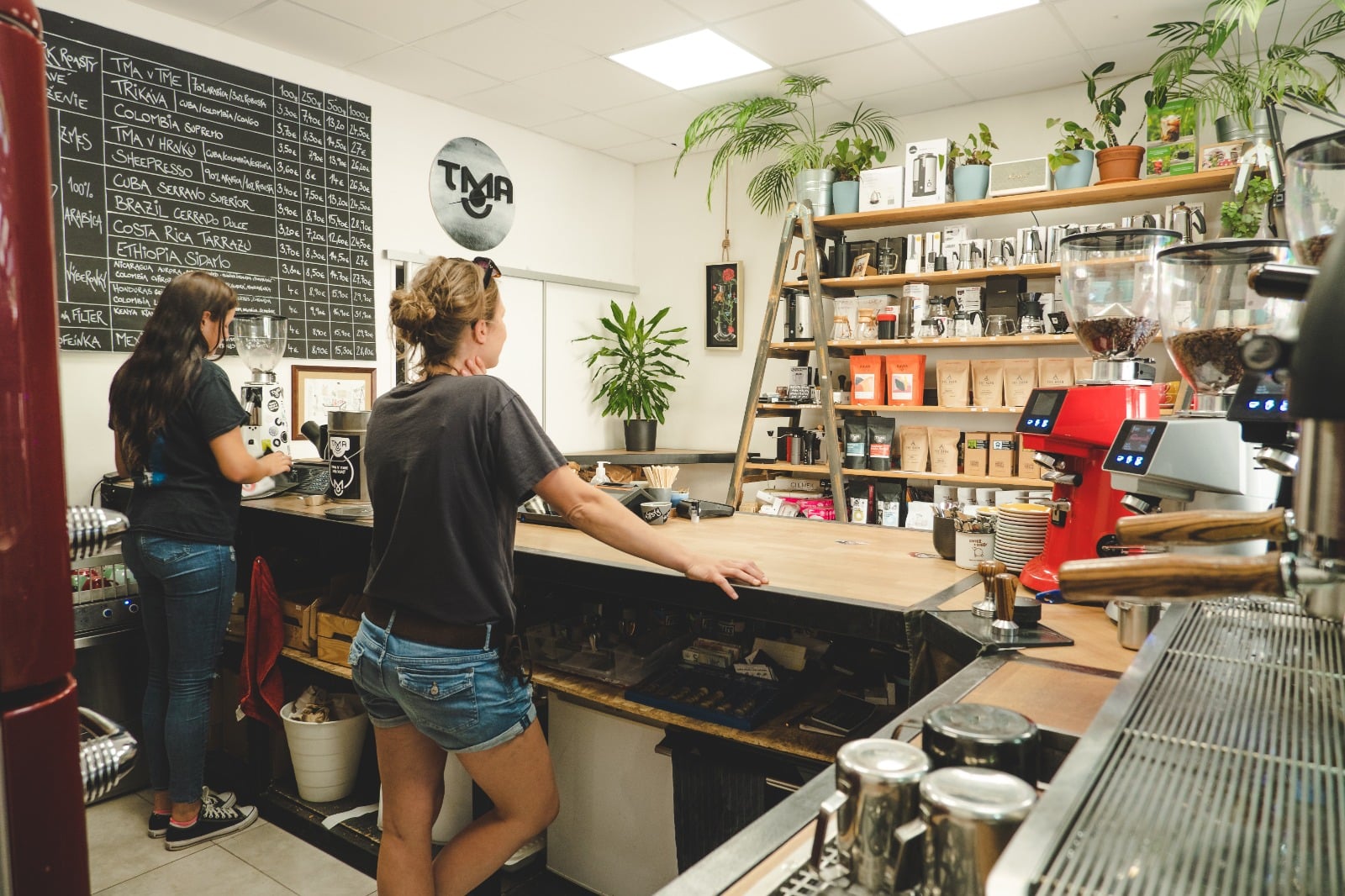 Photo of Darkness in a mug - freshly roasted coffee and a coffee shop