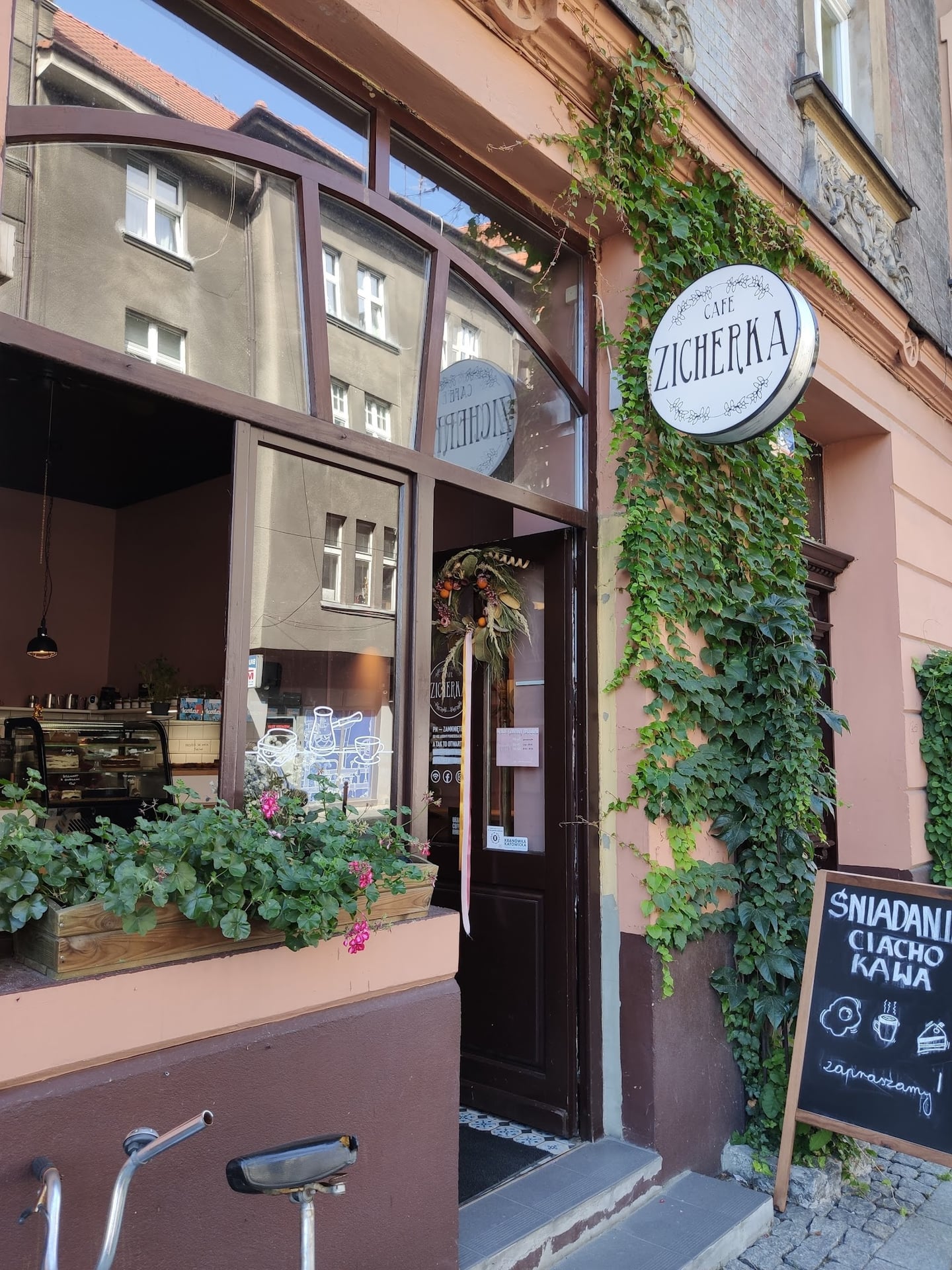 Zicherka Cafe