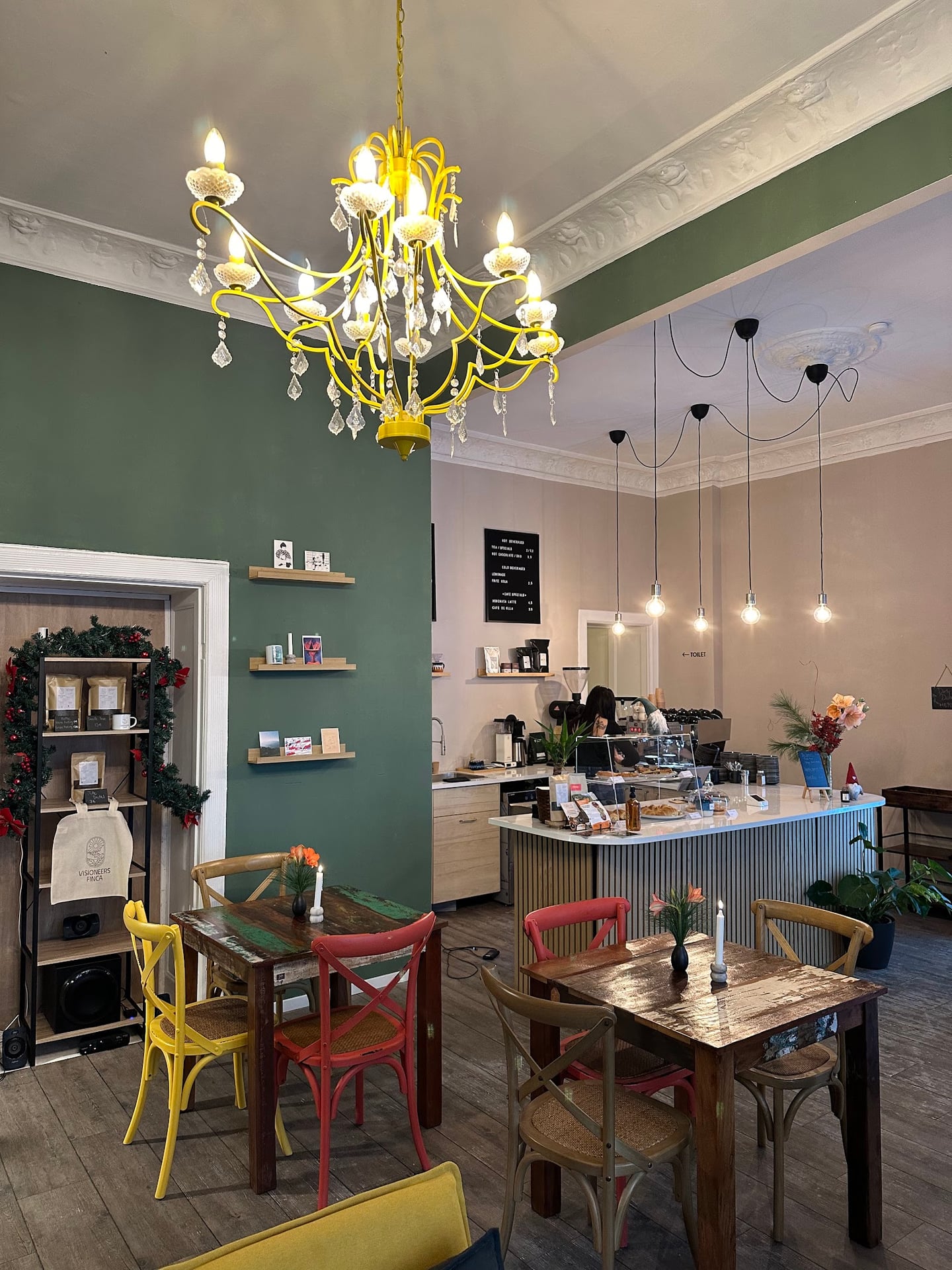 Visioneers Café interior