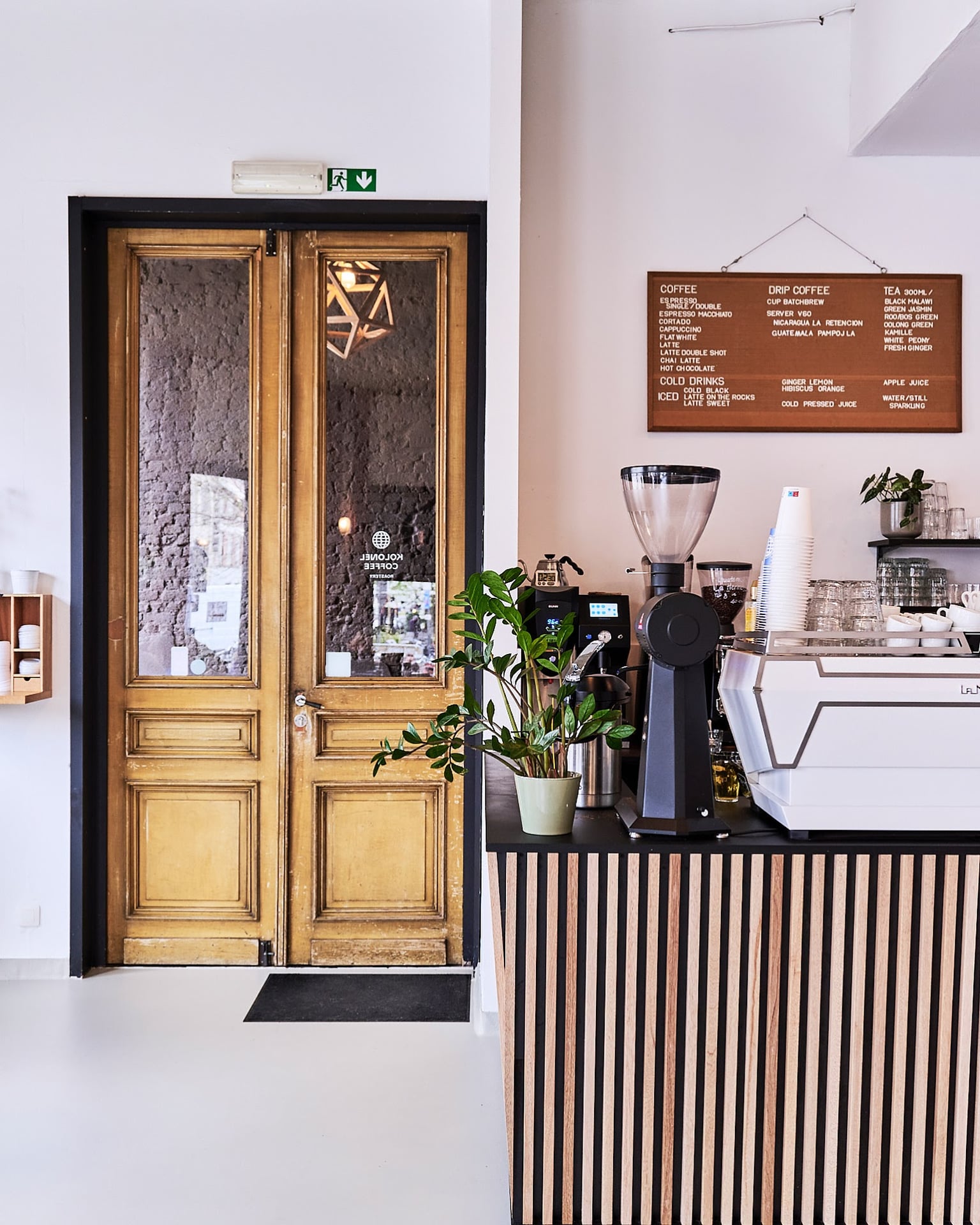 Kolonel coffee specialty roastery & bar