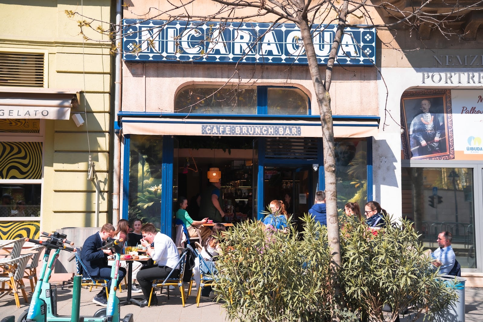 Nicaragua Cafe Brunch Bar Budapest interior