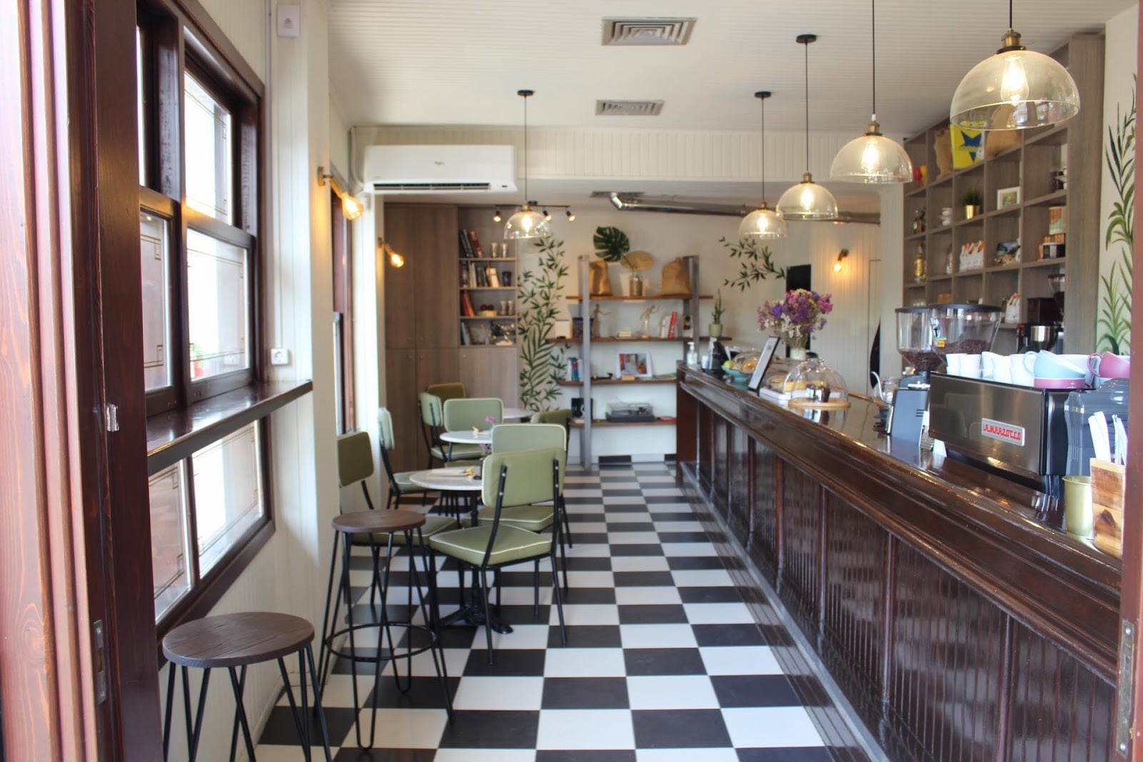 Faba Coffee Roasters interior