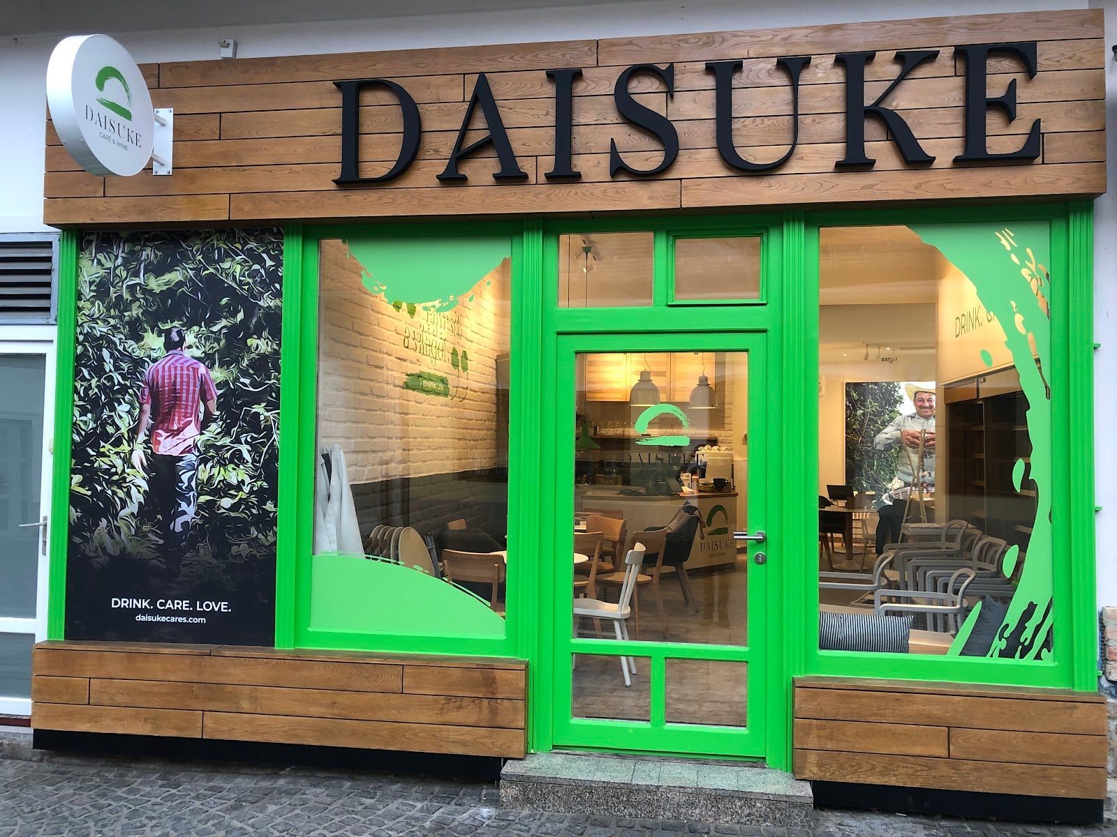 Daisuke Kolosy interior