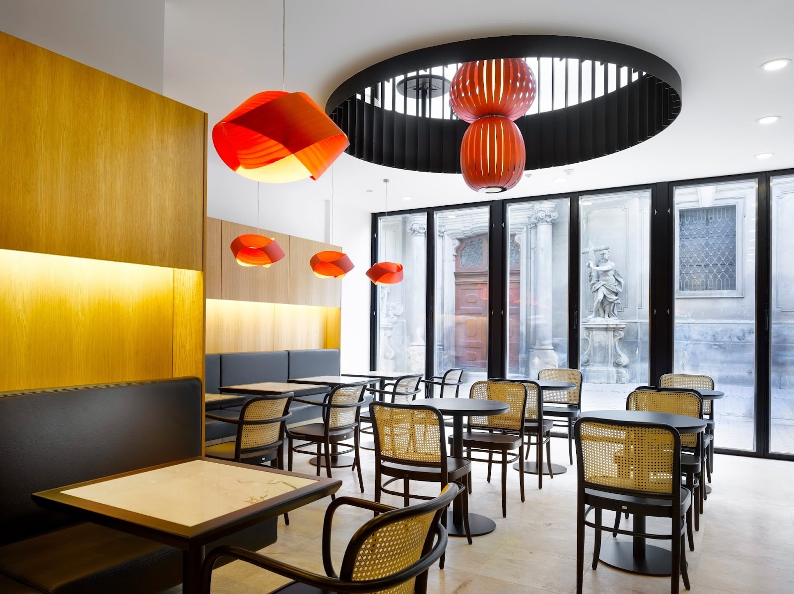 Café Placzek interior
