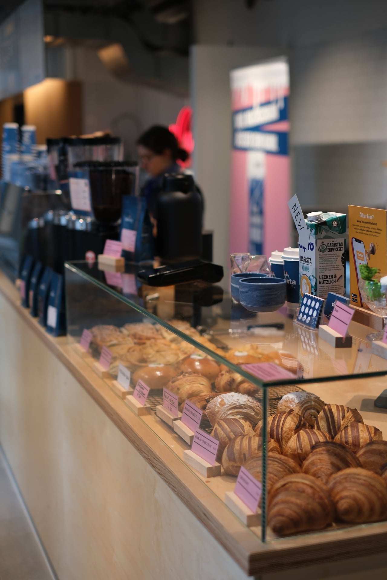 Rent a Barista Coffeeshop Oerlikon interior