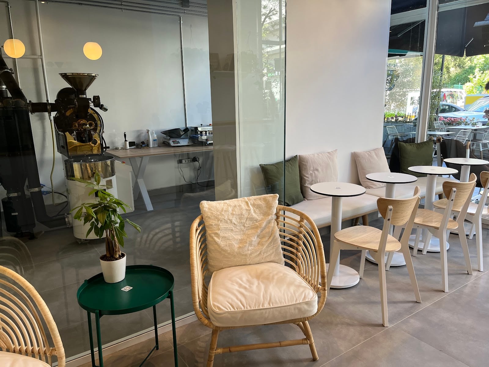 Clean Cup Coffee interior