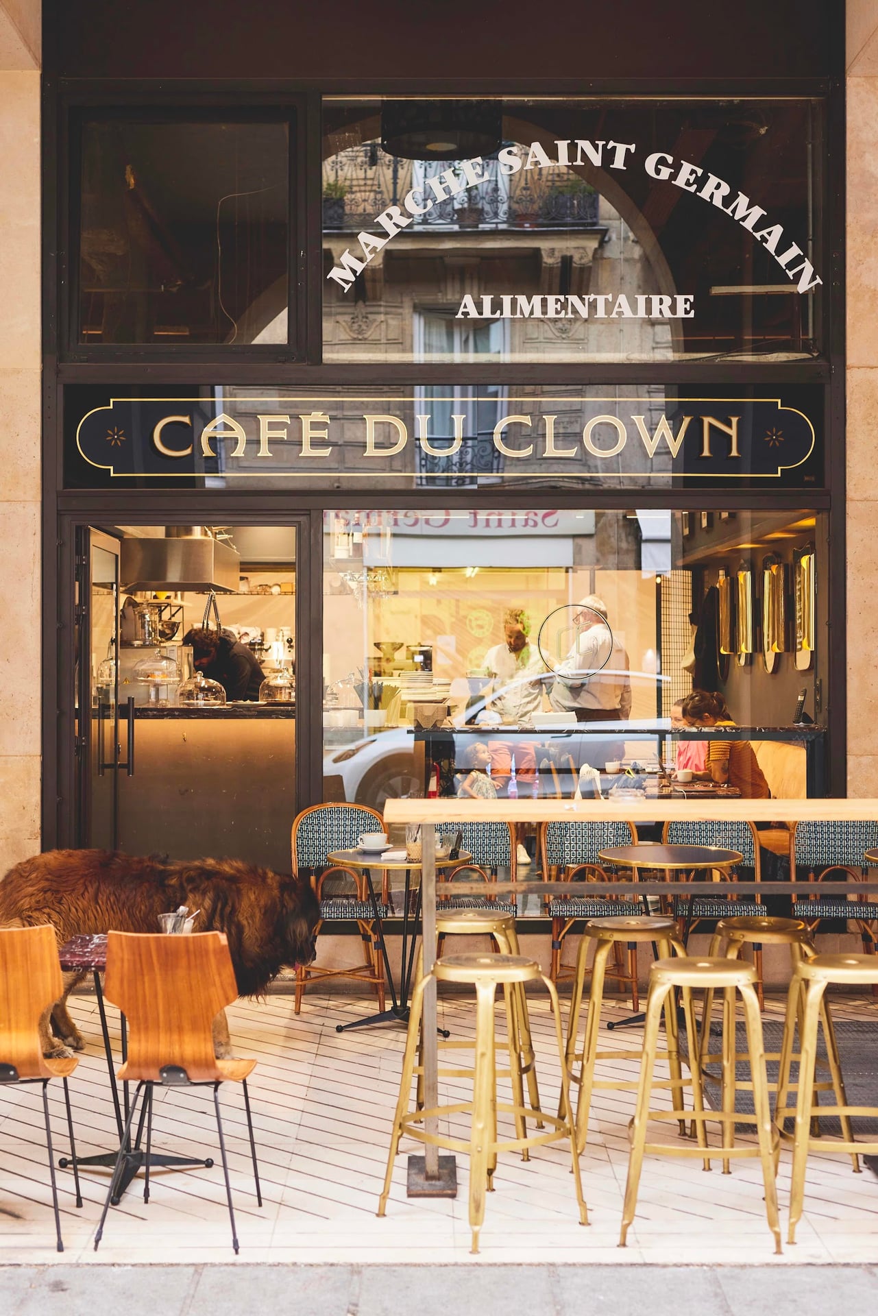 Café du Clown interior