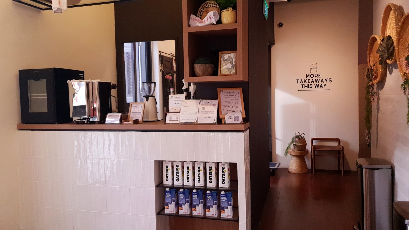Finally Coffee (@ Curbside Crafters L2) interior