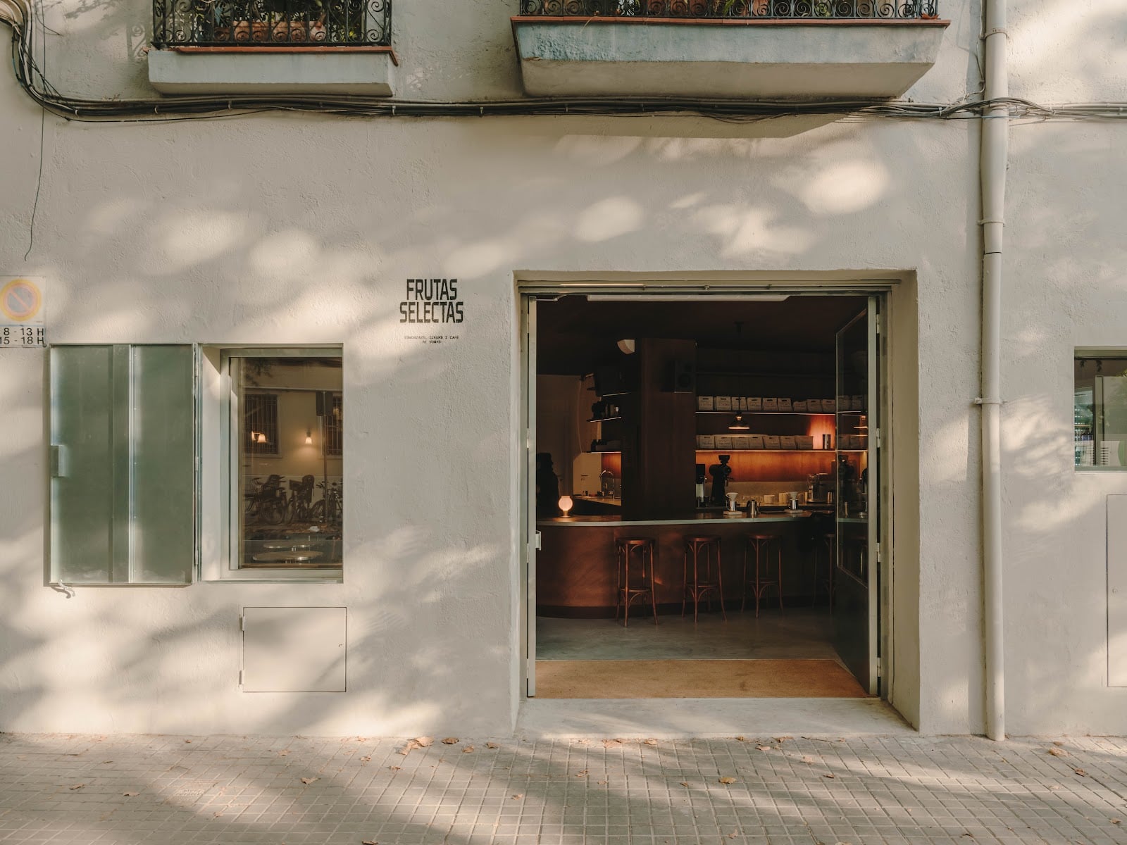 Nomad Frutas Selectas interior