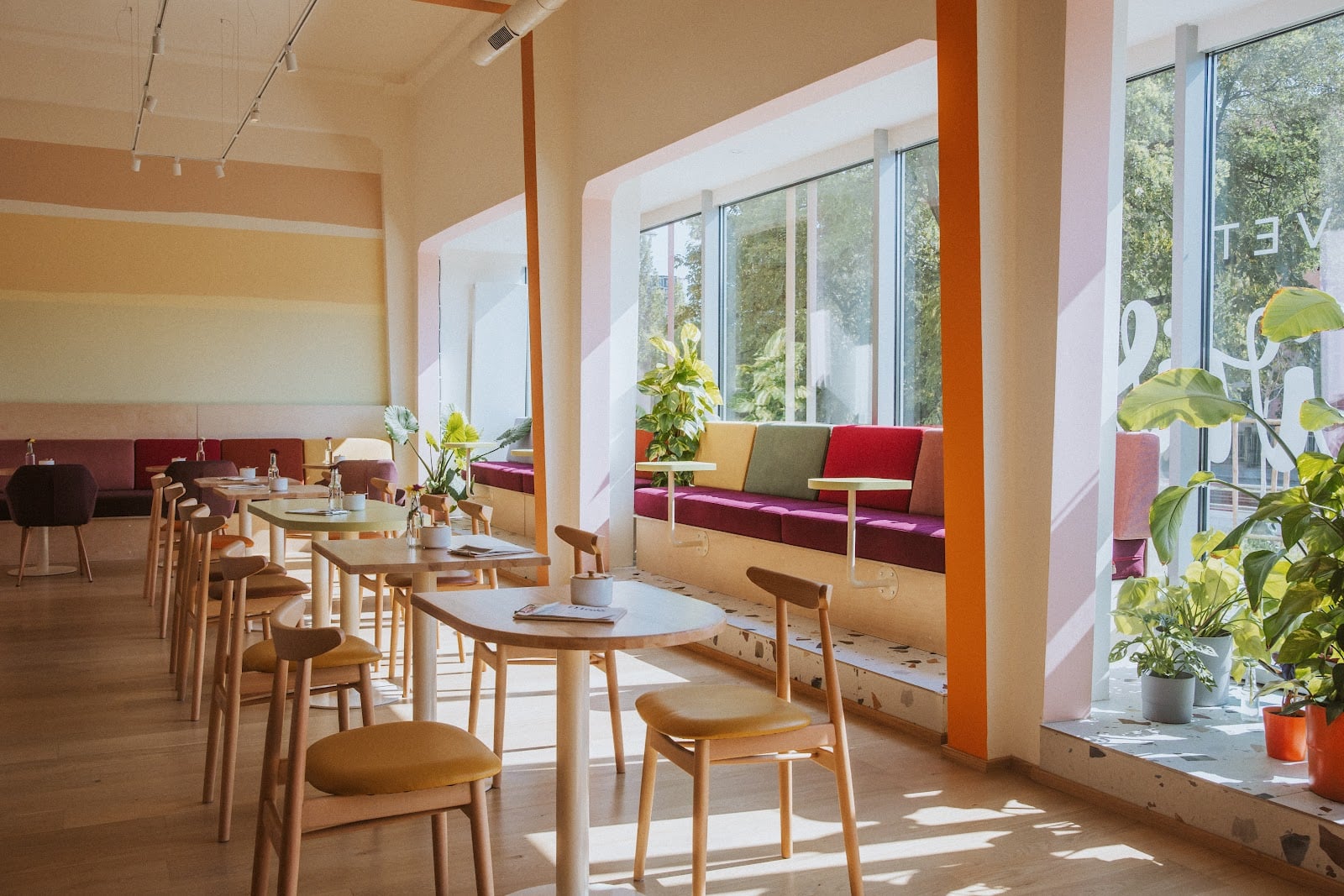 Svet Miriss interior