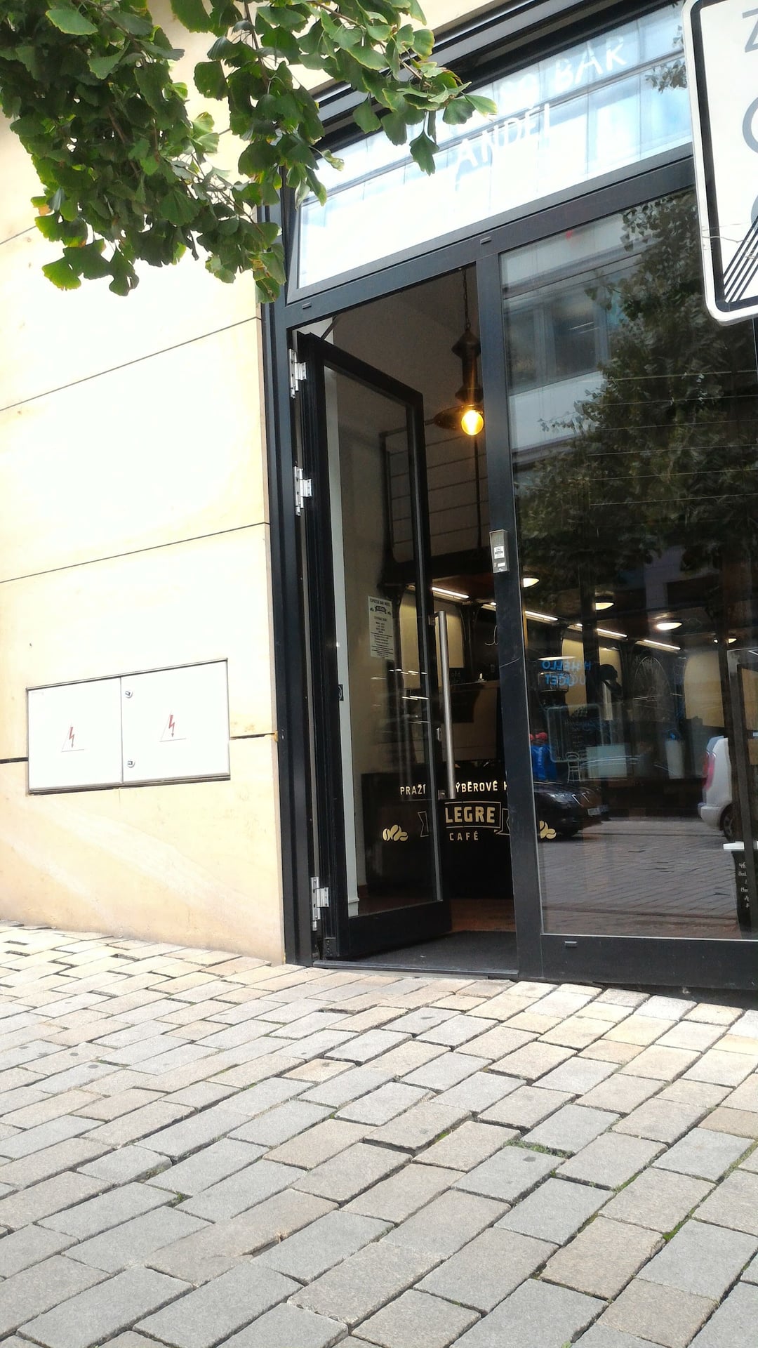 Café Alegre interior