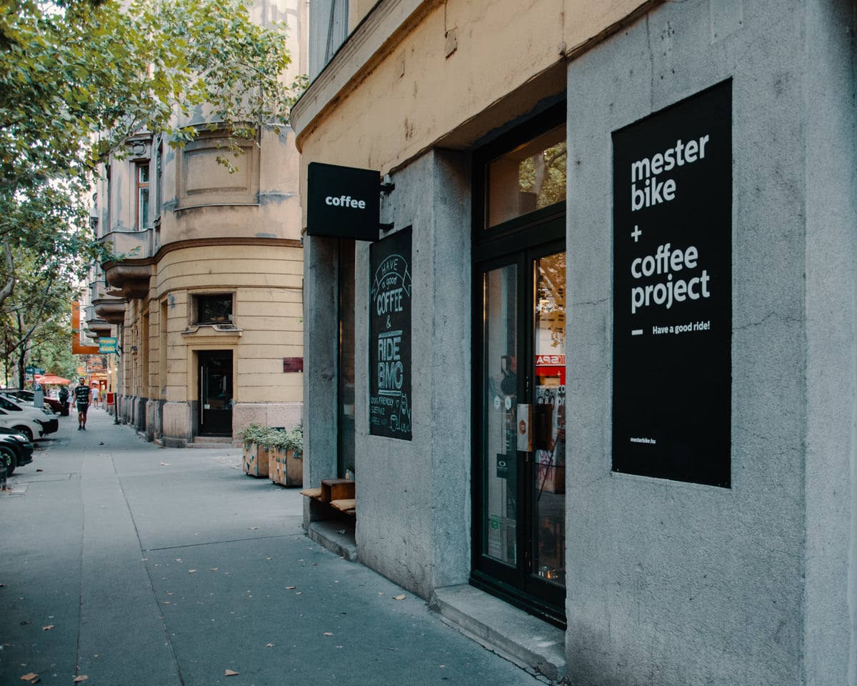mester bike & coffee interior