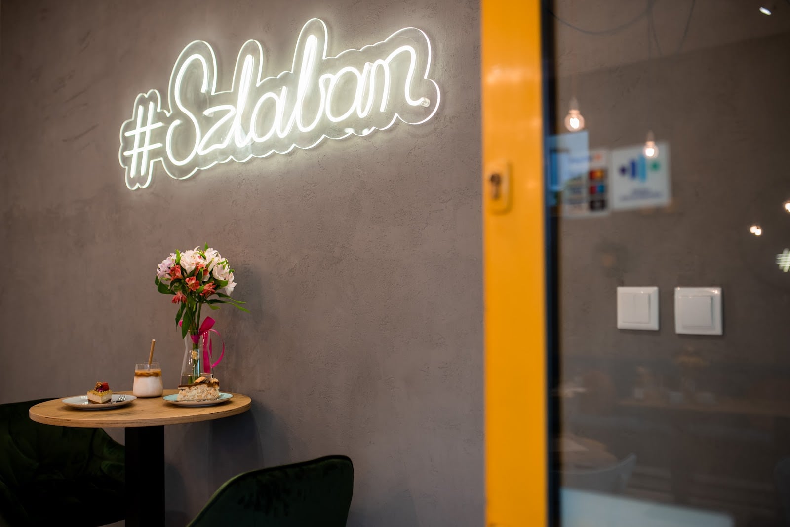Szlaban Cafe interior