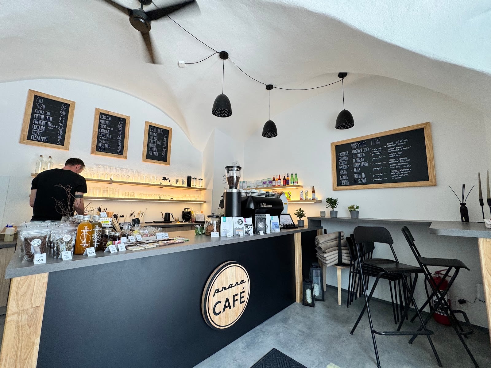 prase CAFÉ