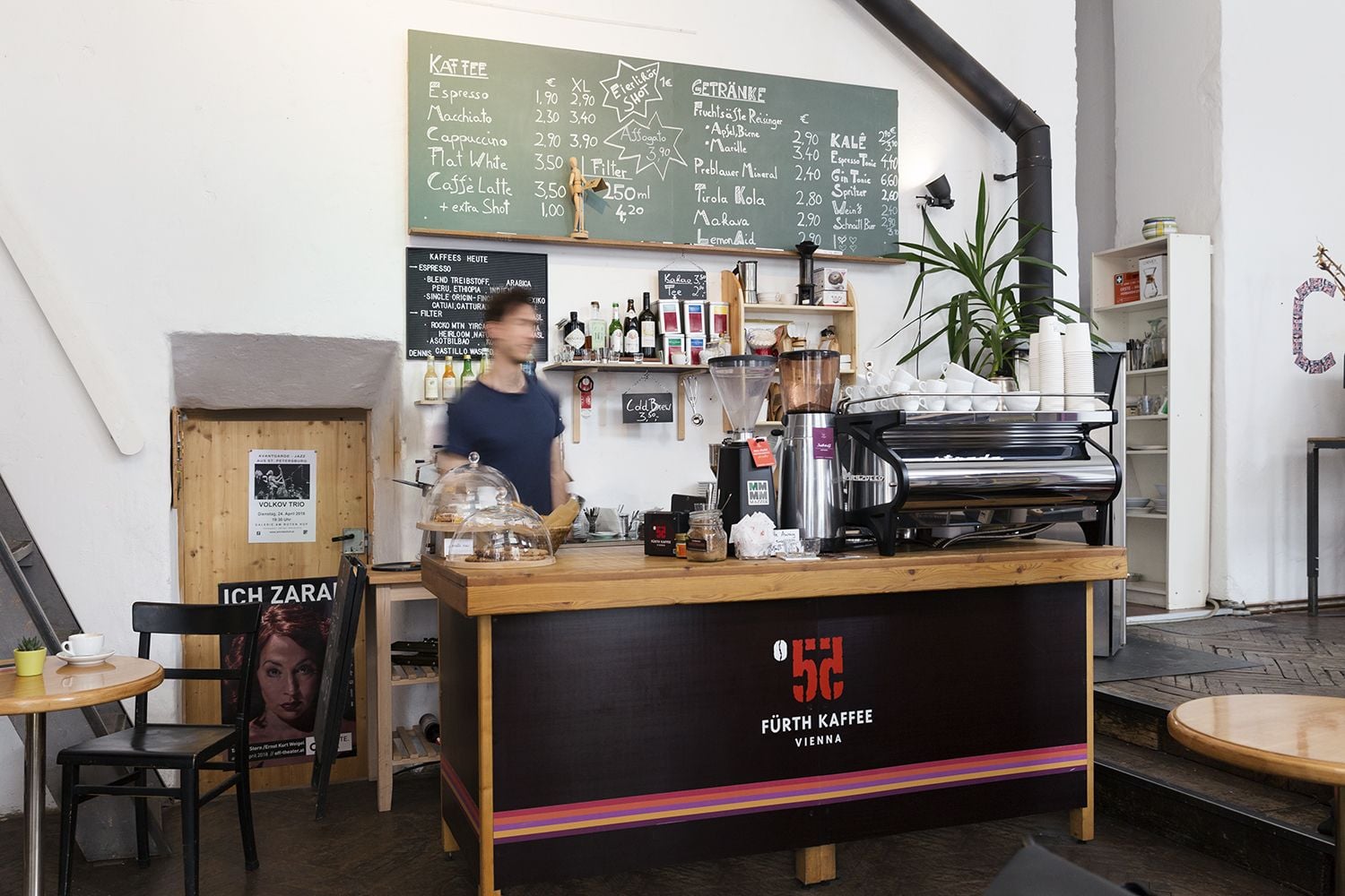 Café Comet interior