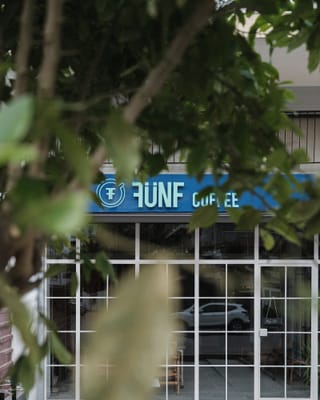Fünf Coffee