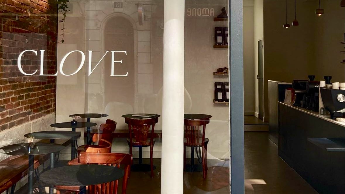 Clove interior