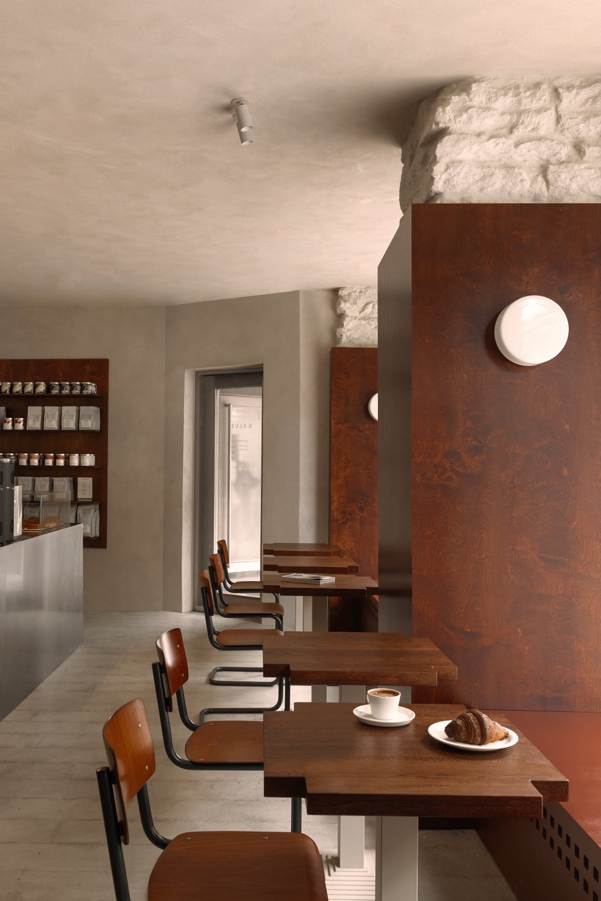 KALVE Coffee Tatari interior