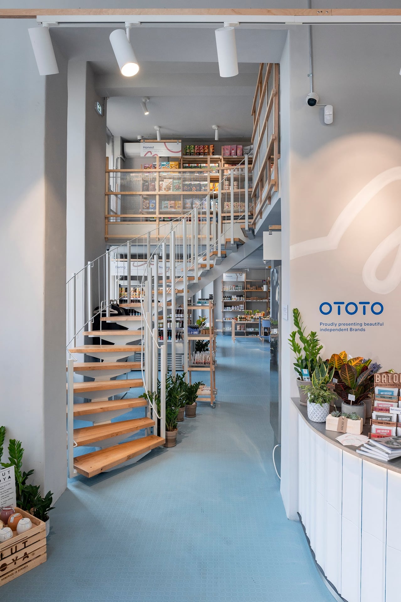 OTOTO Store Victoriei interior
