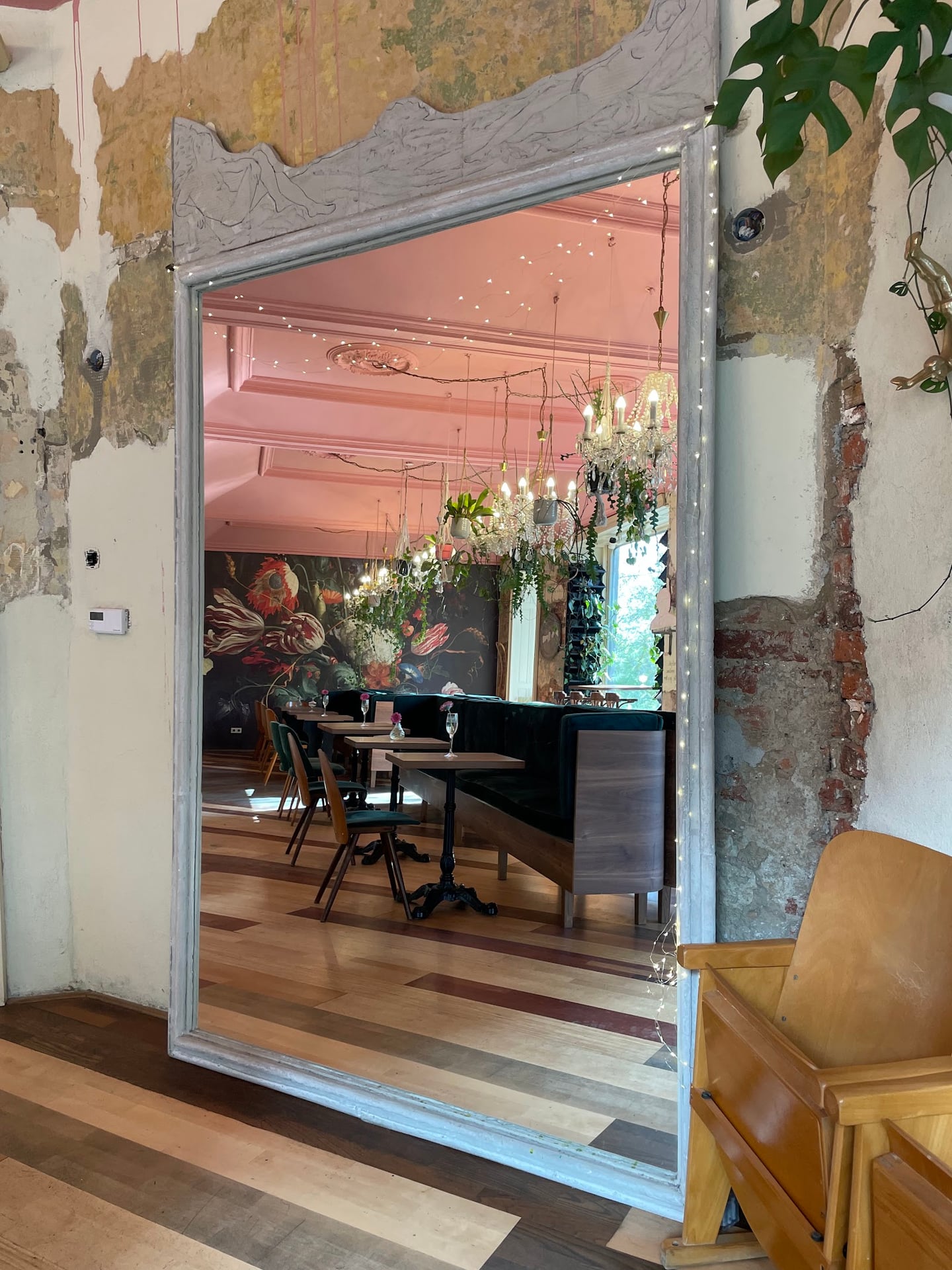 Corner Stories interior