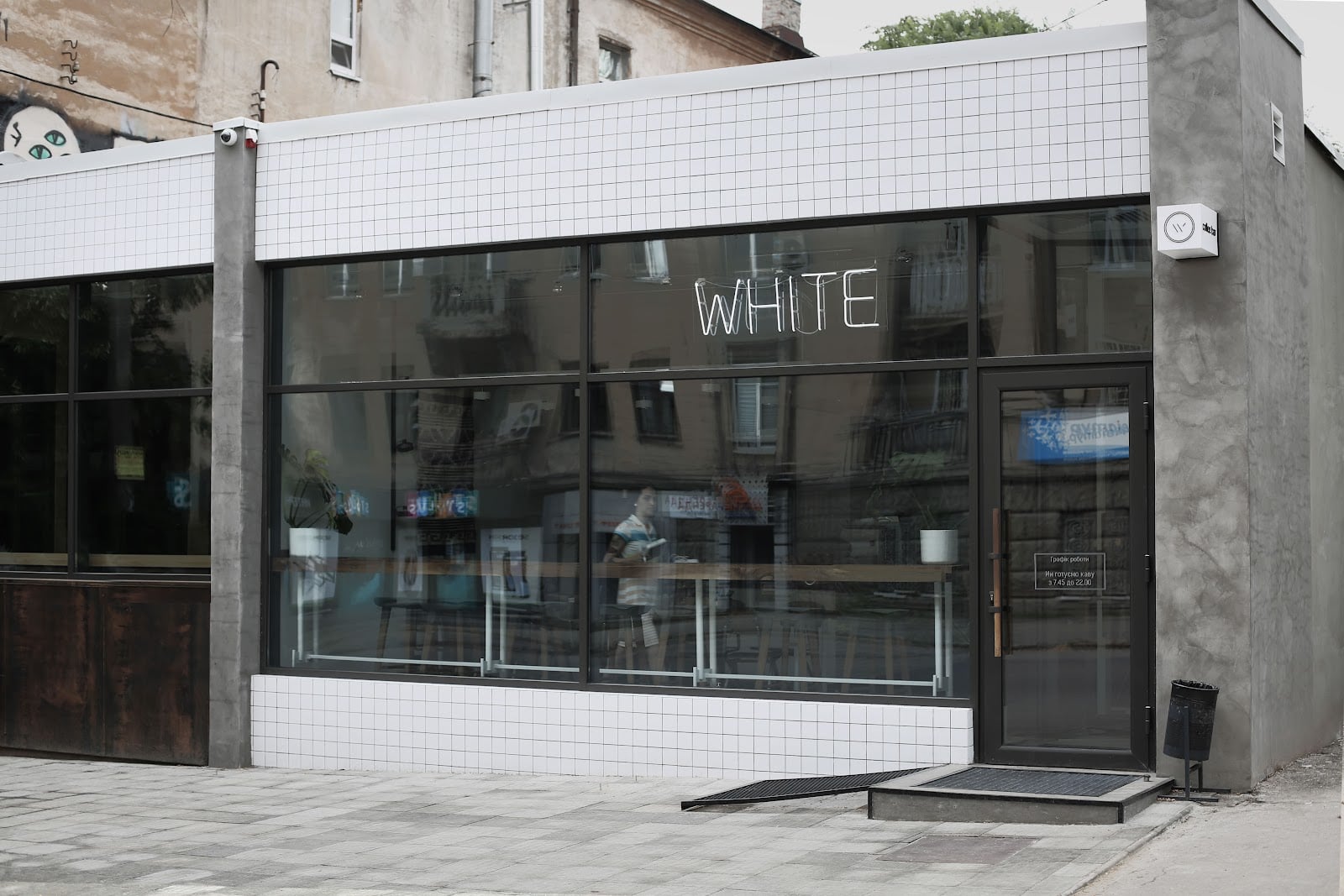 WHITE Coffeebar interior