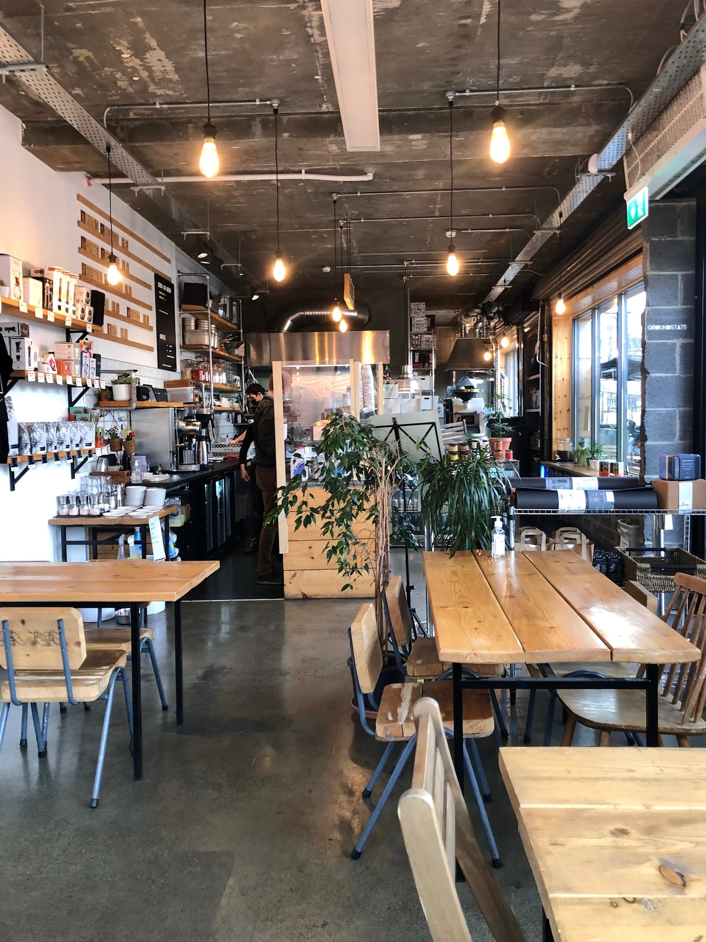 Groundstate Coffee interior