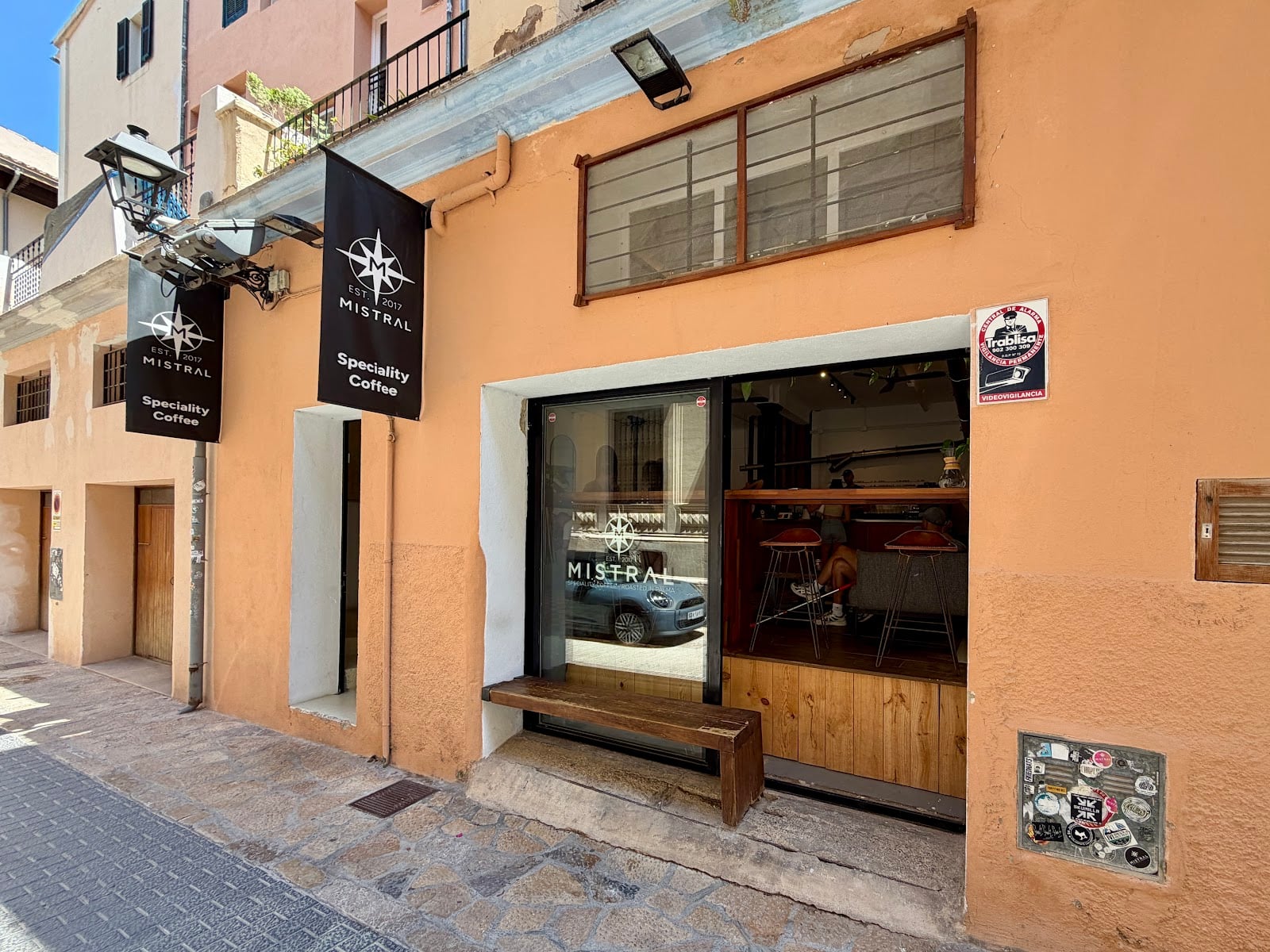 Mistral Coffee Banc