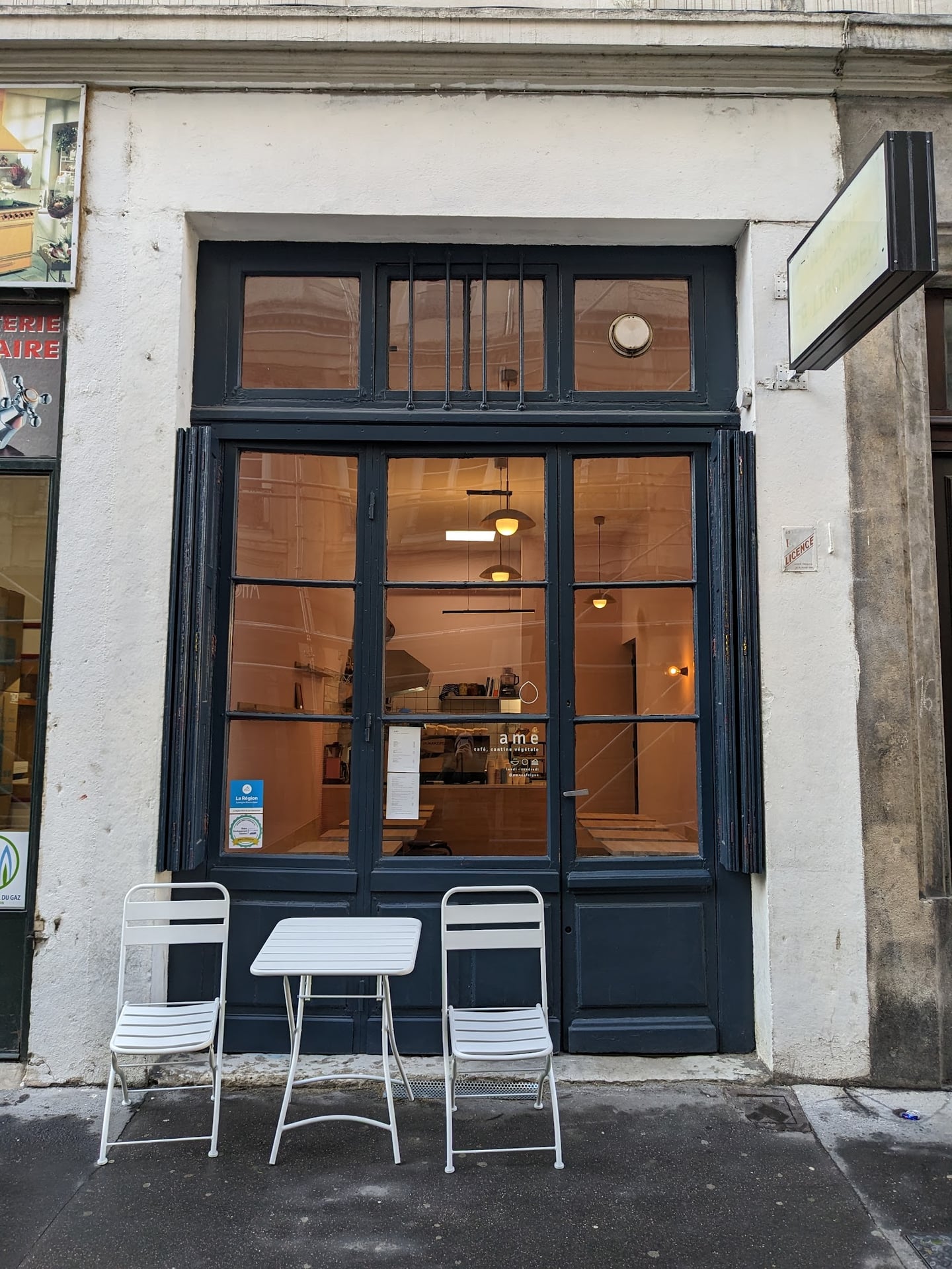 AME café interior