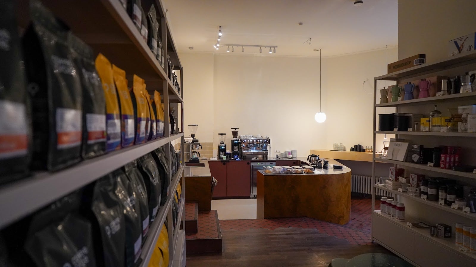 Coffee Circle Maybachufer interior
