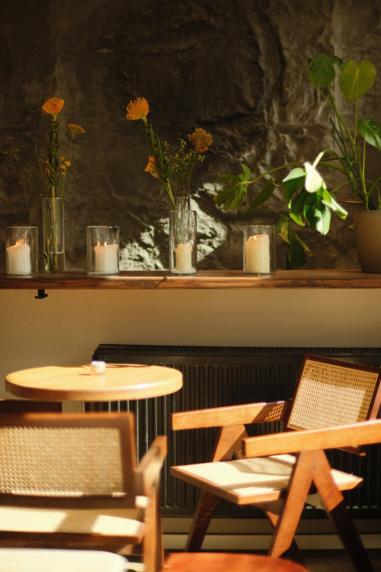 Isioka Coffee interior