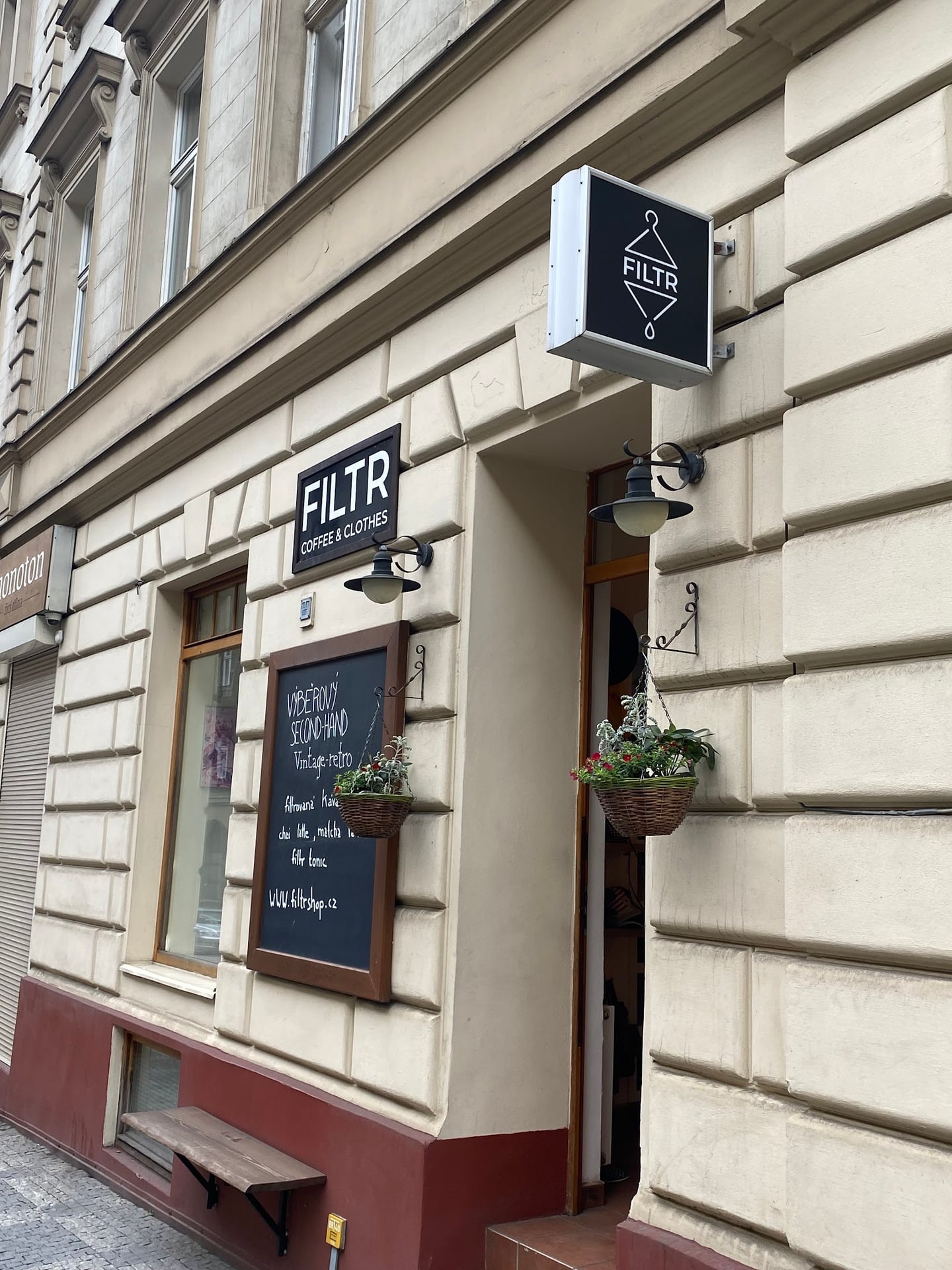 FILTR Coffee & Clothes interior