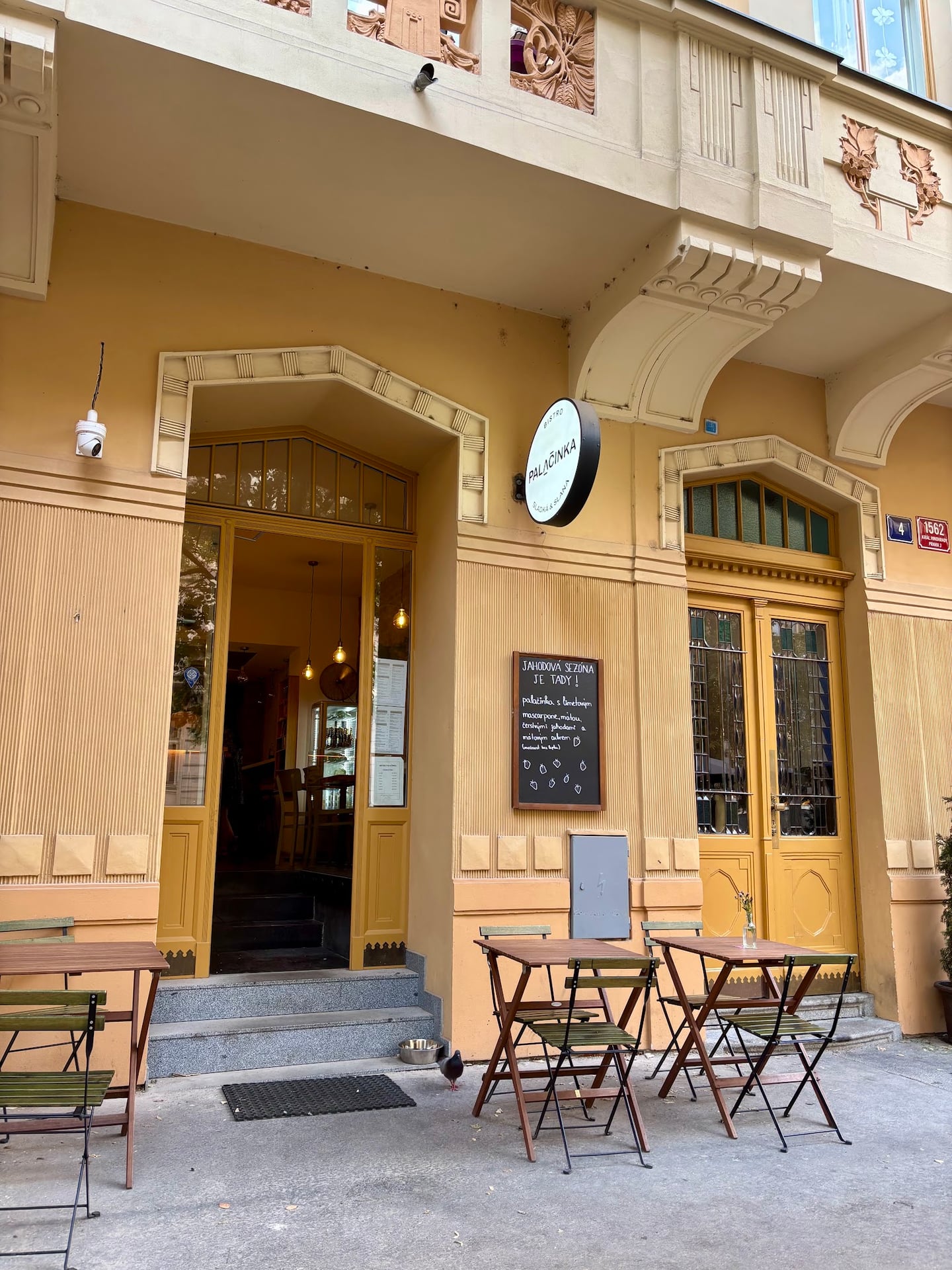 Bistro Palačinka interior