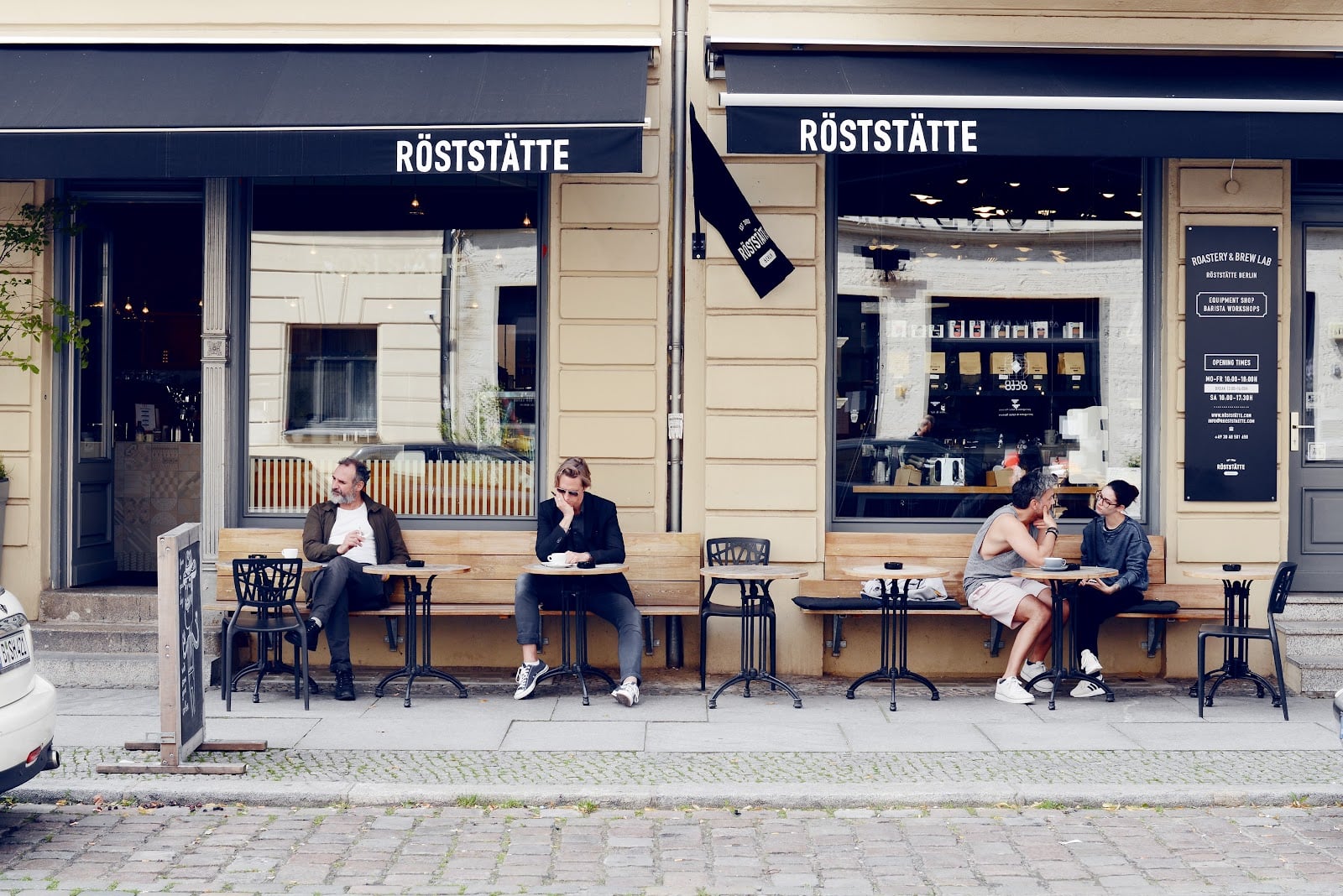 Röststätte Berlin interior