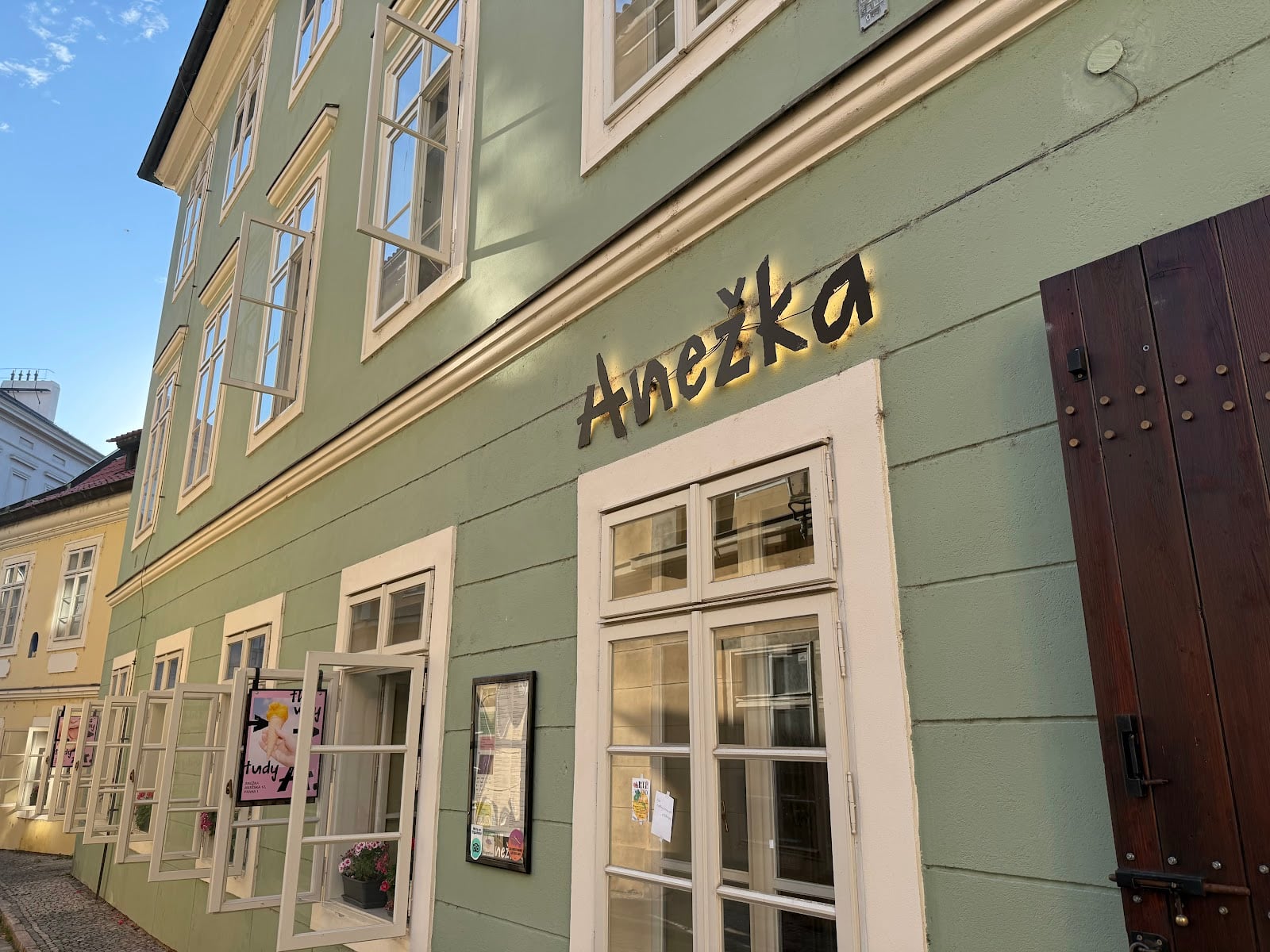 Anežka interior