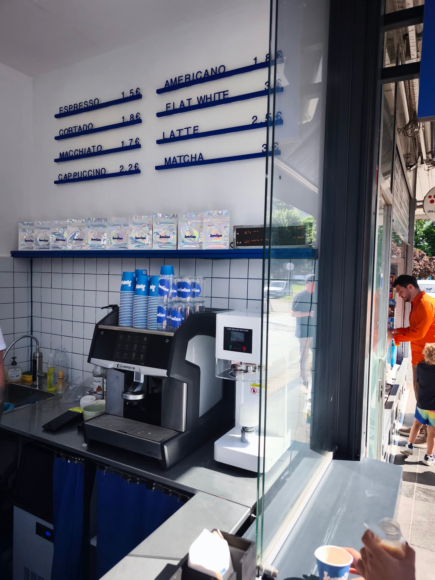 Kavica → Specialty Coffee interior