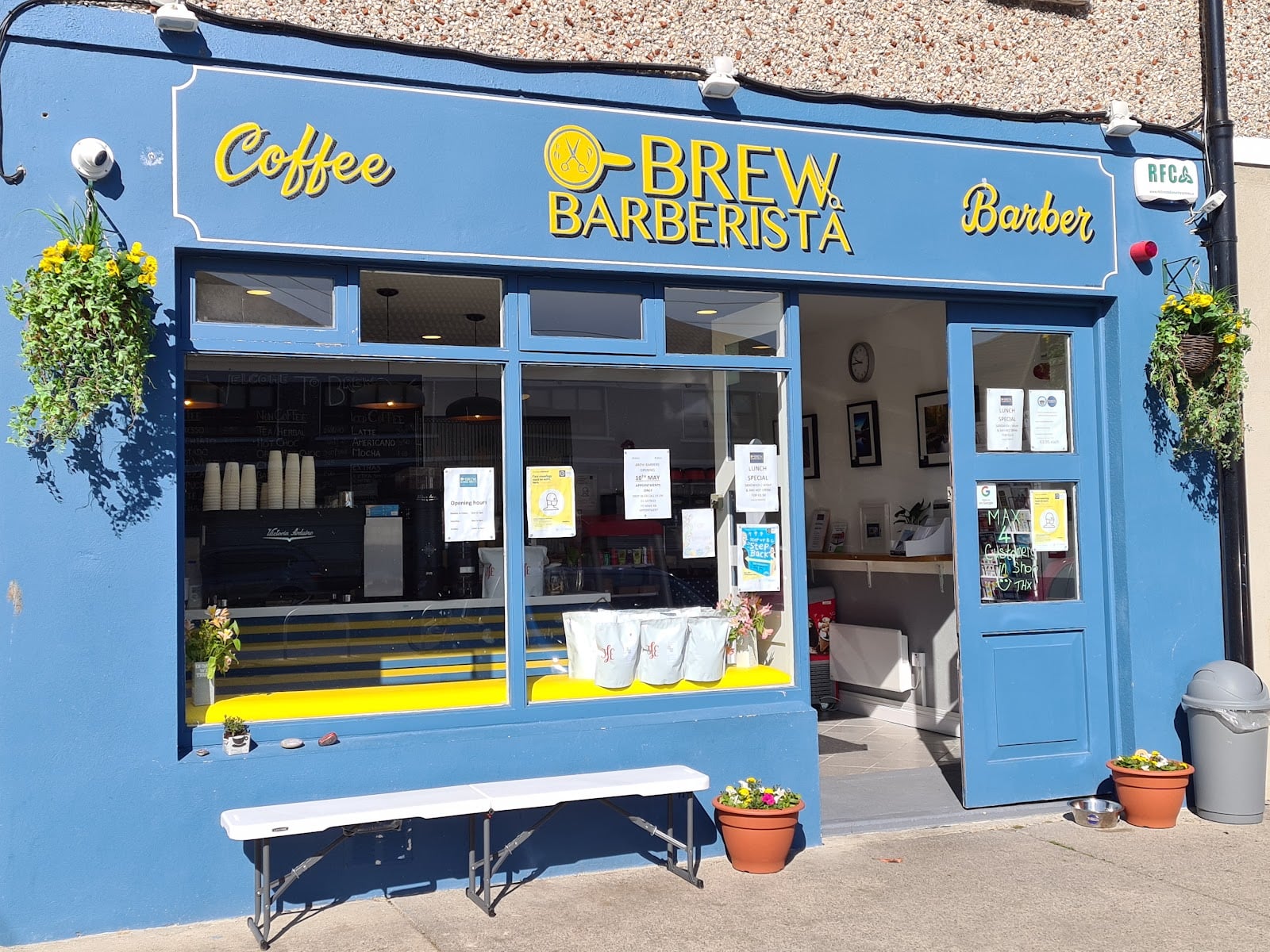 Brew Coffee interior