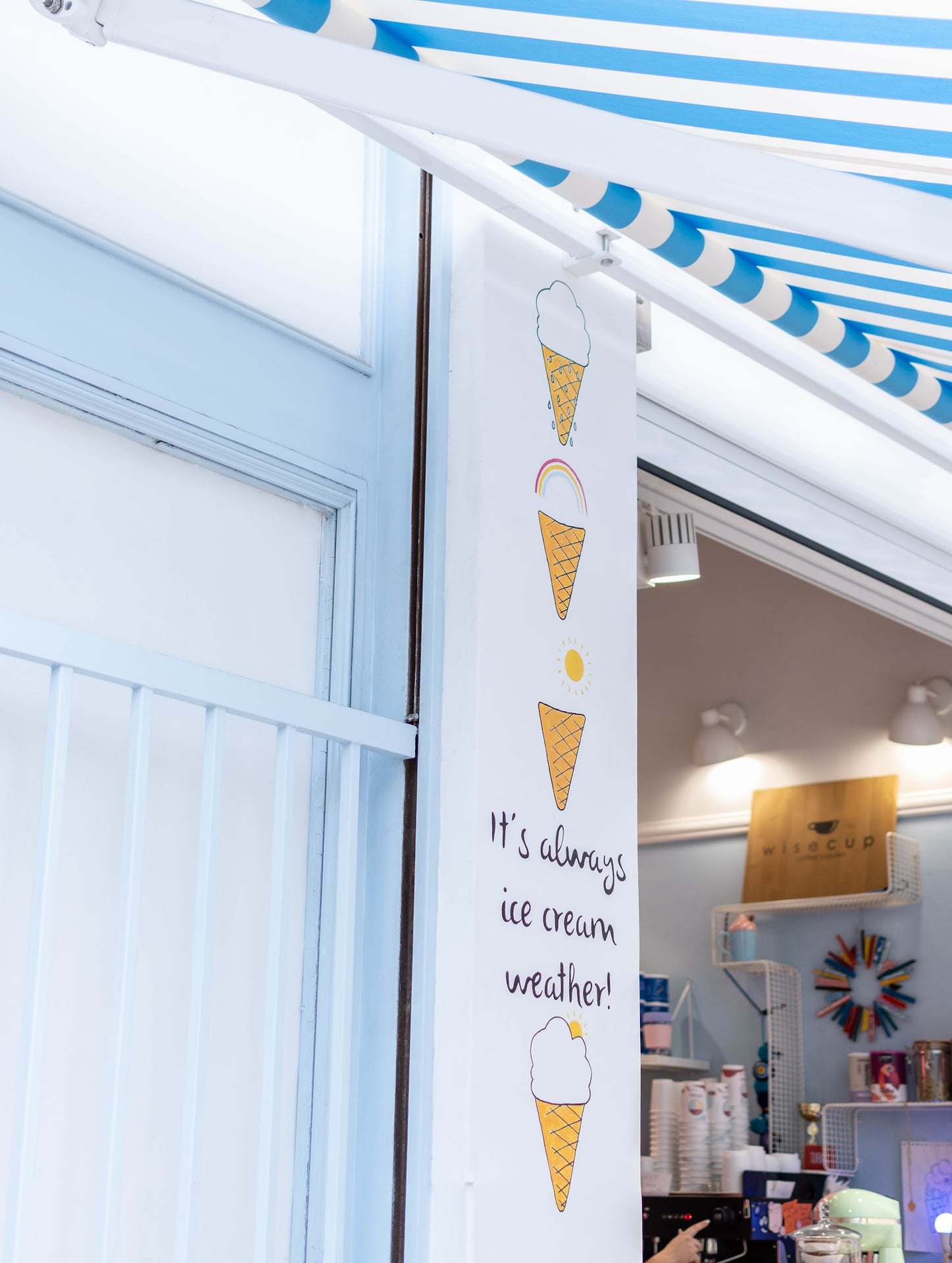 Eftichia Coffee & Ice Cream interior