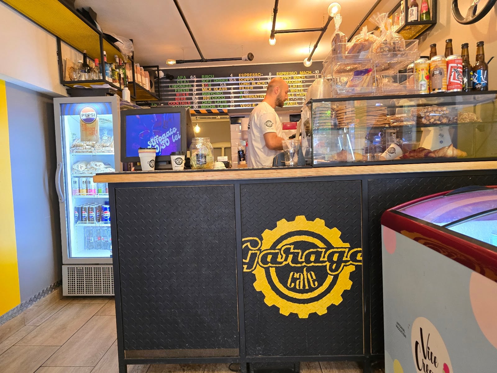 Photo of Garage Cafe Kiseleff