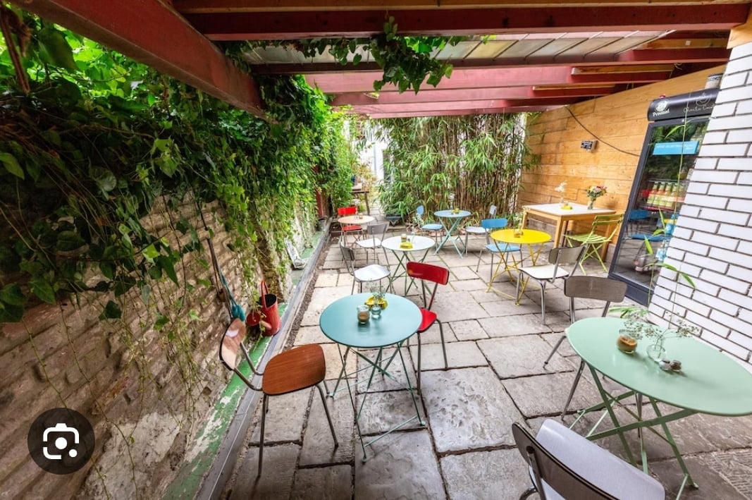 Awli_Backyard interior