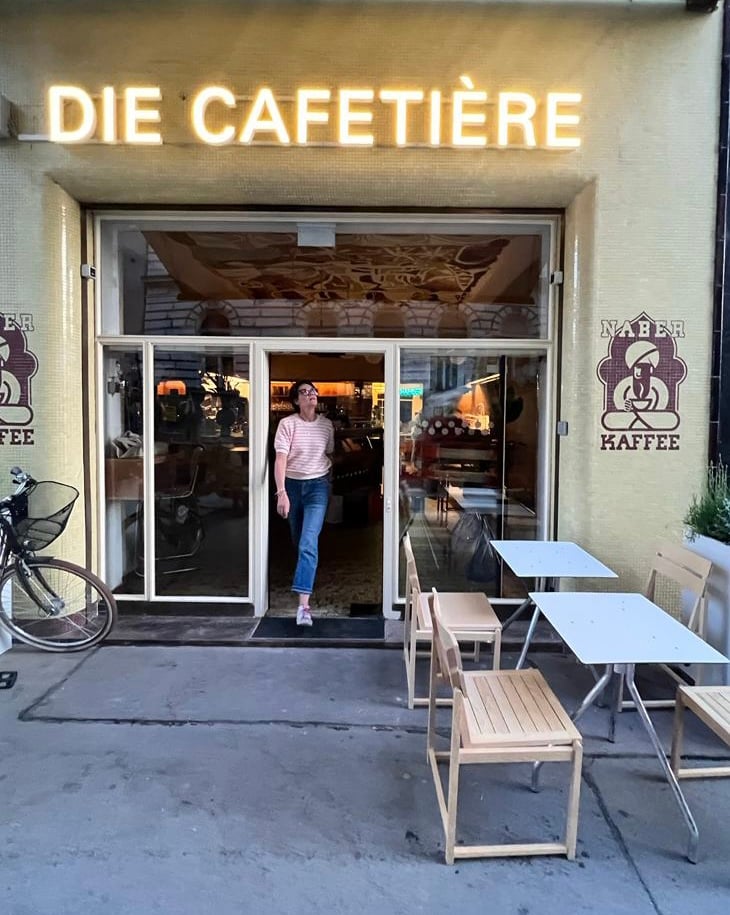 Die Cafetière interior