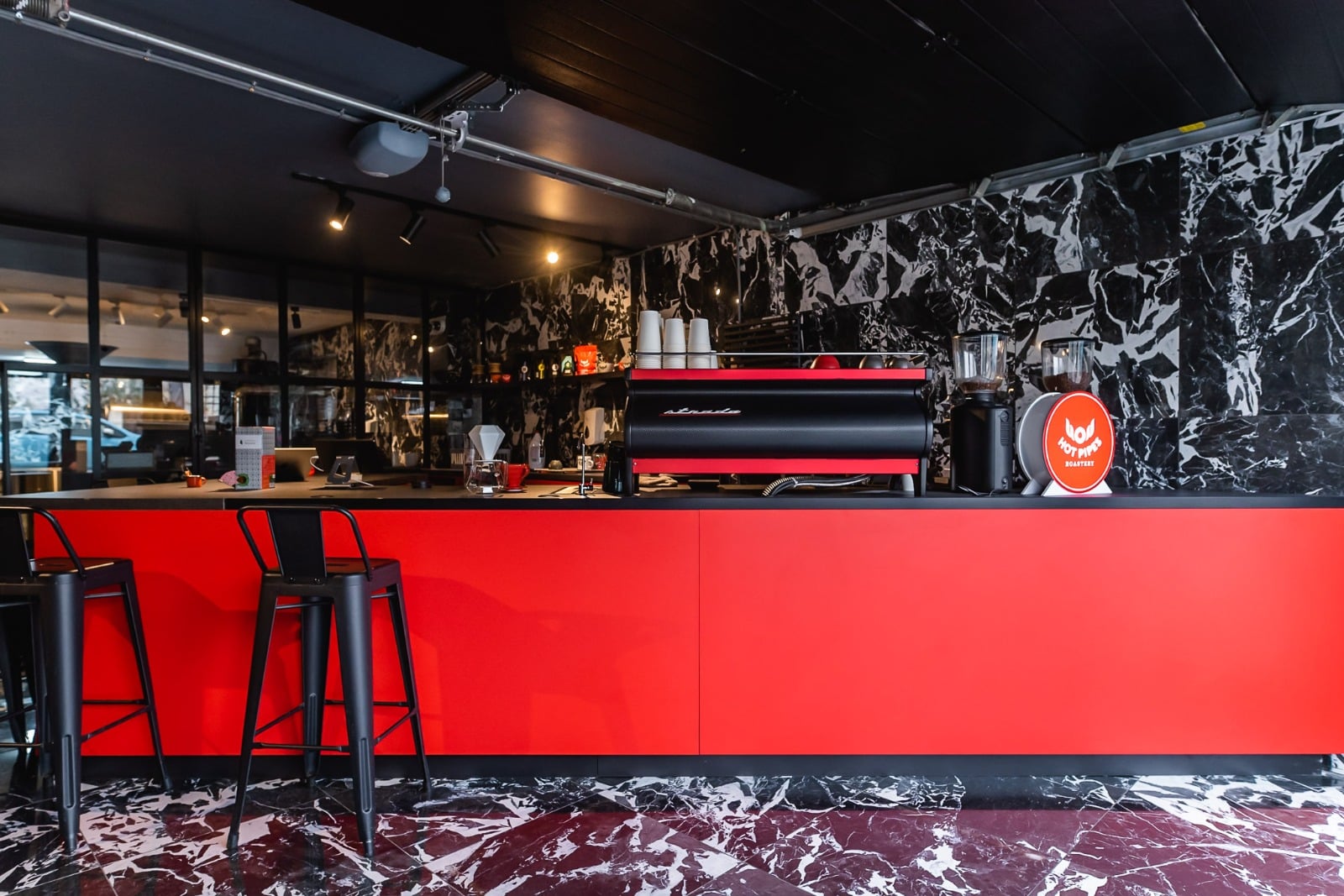 Hot Pipes Coffee Shop & Roastery