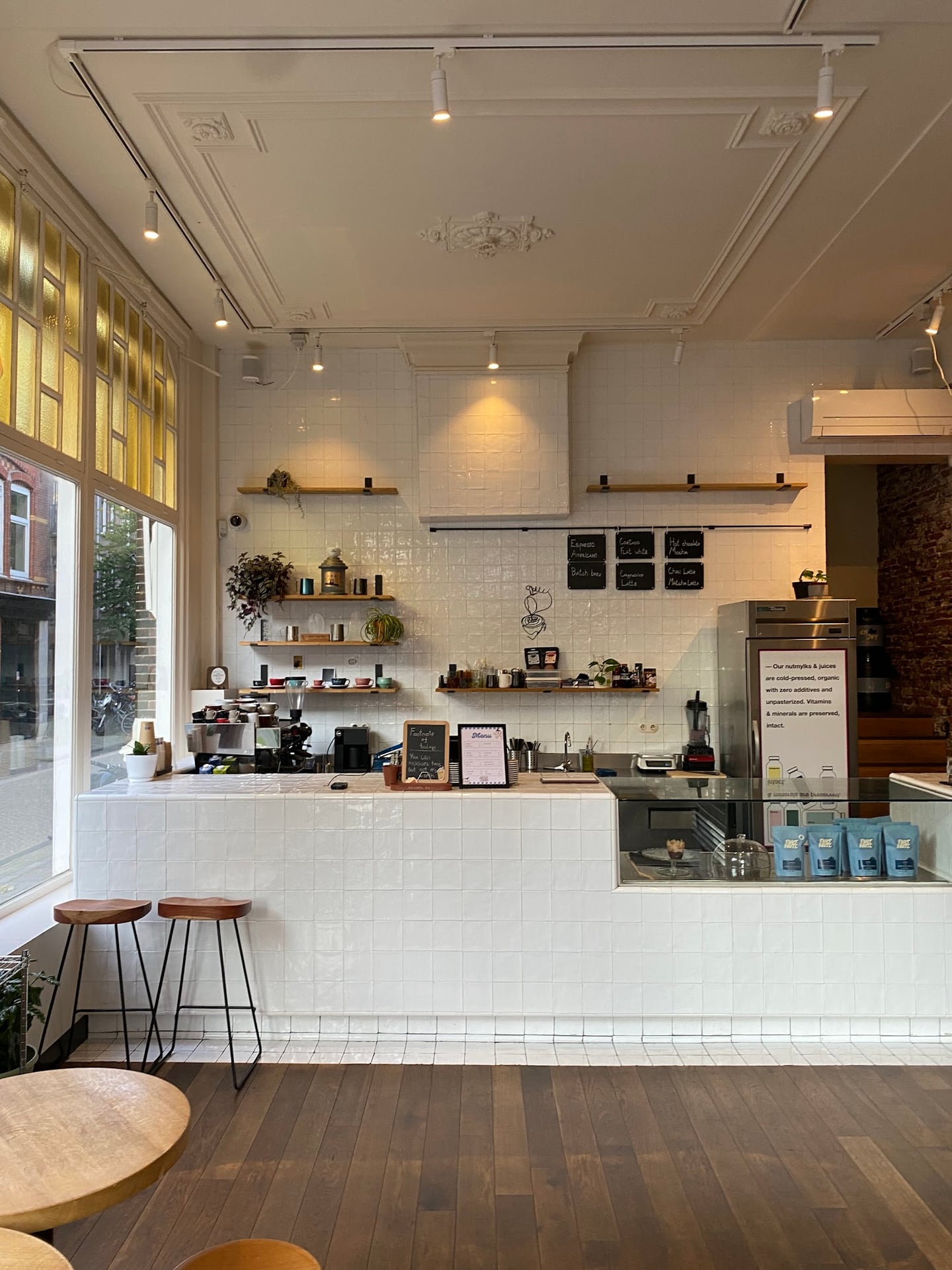 Footnote Coffee interior
