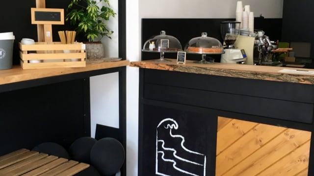 meraki coffee interior