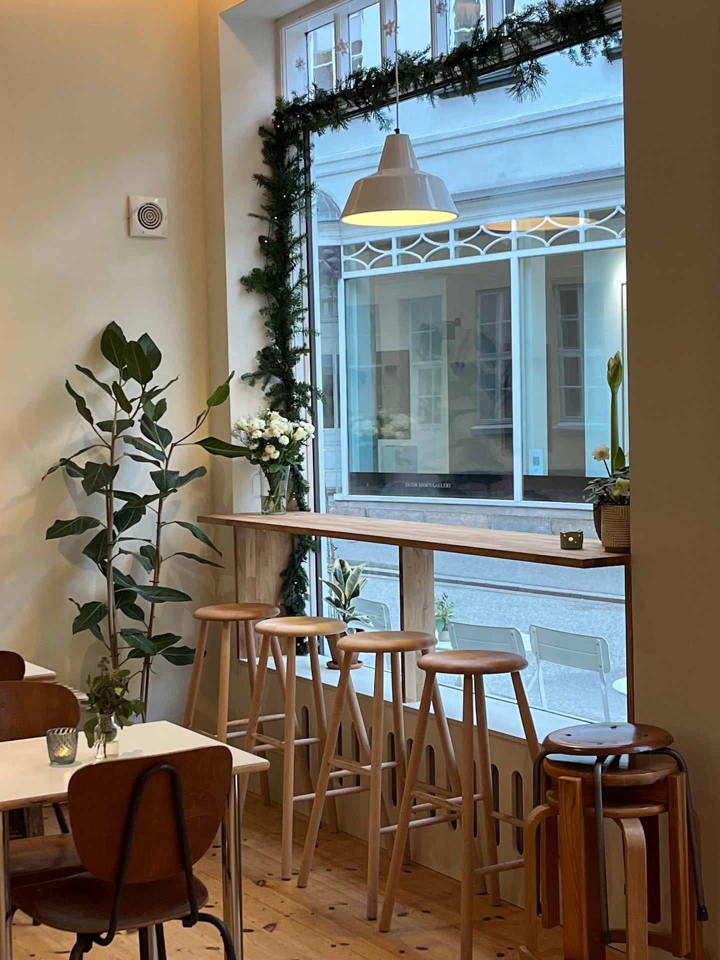 Merles Kaffebar interior