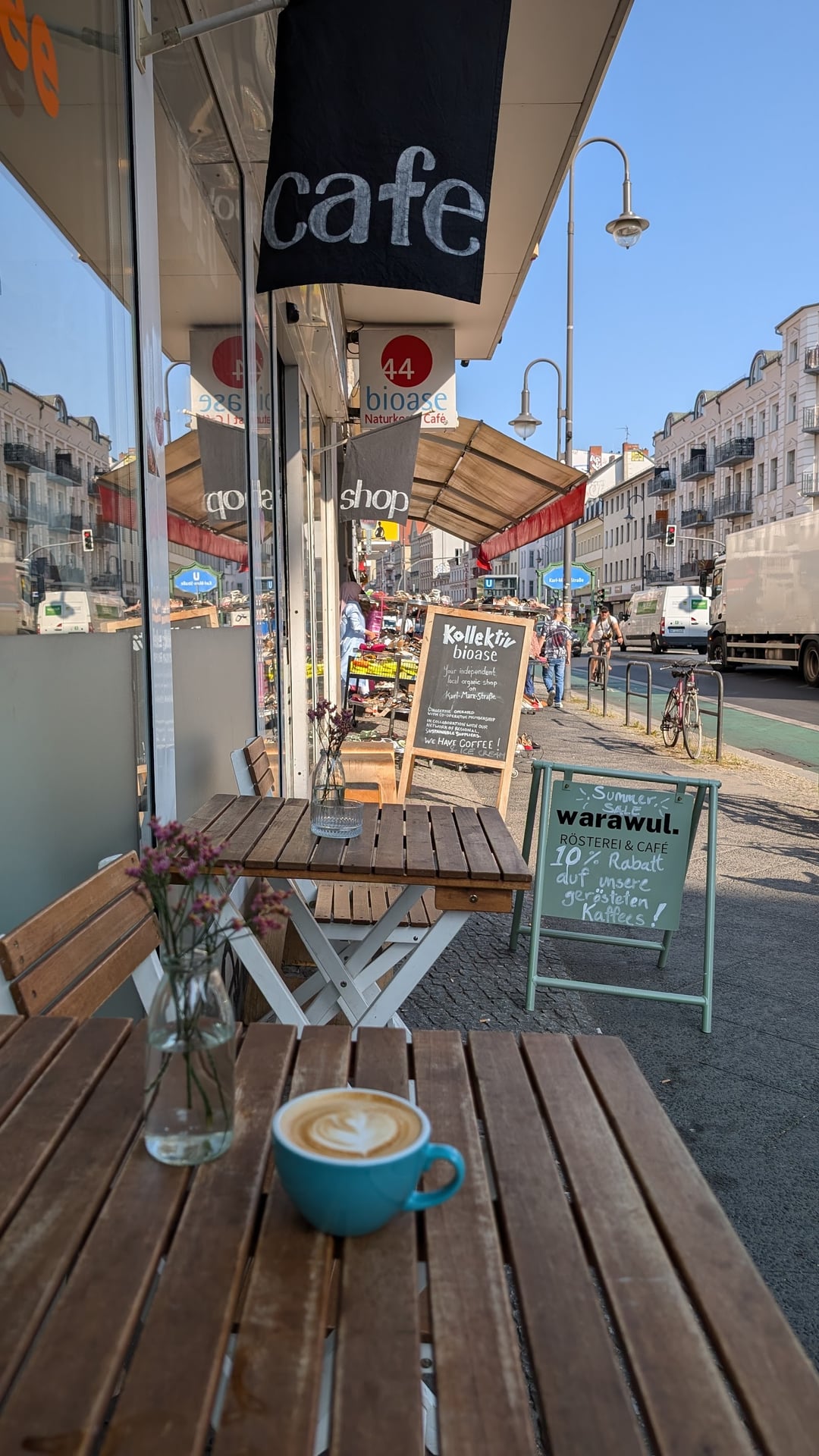 Warawul Coffee interior