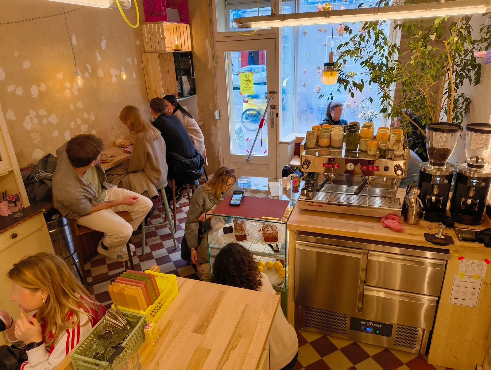Café Komorebi interior