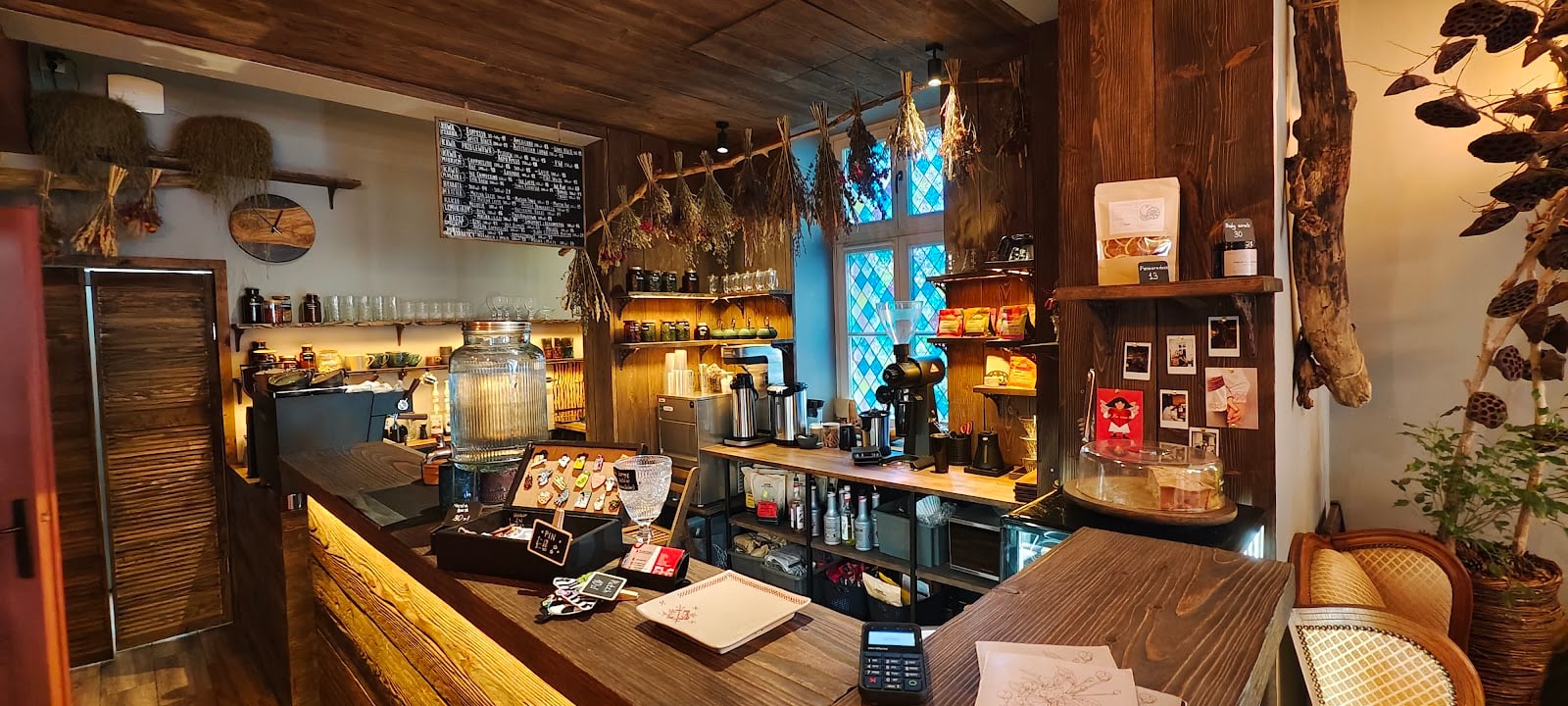 Kraj Coffee interior