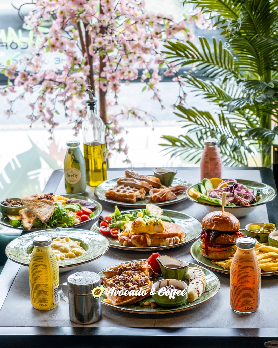 Photo of Avocado & Coffee Organic Cafe in London